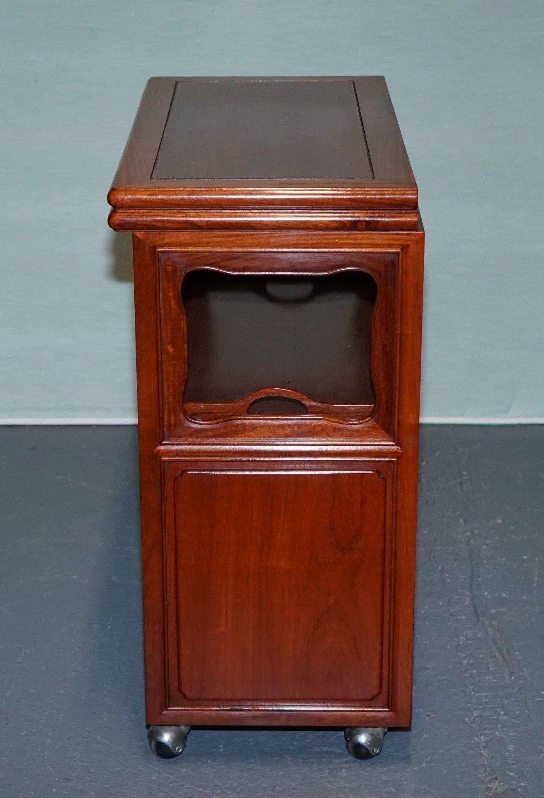 1250.0 Vintage Oriental Chinese Rolling Bar Cabinet Mid Century Tea Or Liquor Cart photo