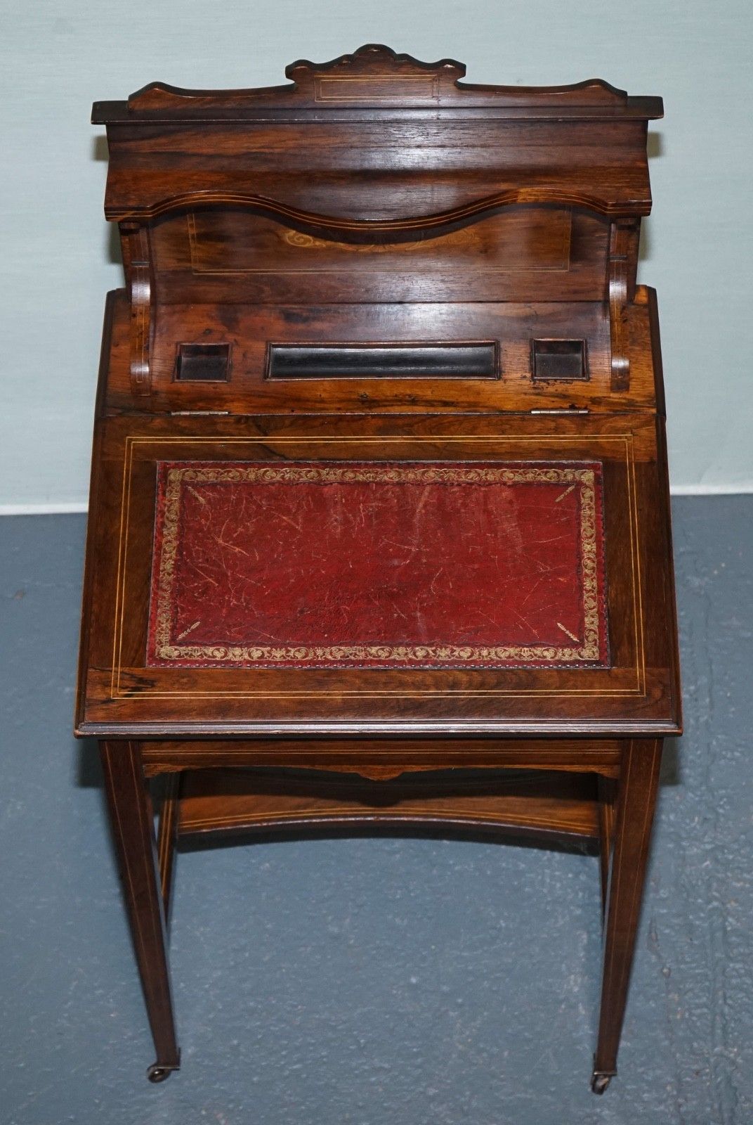 850.0 Victorian Ladies Writing Davenport Desk With Inlay & Leather Writing Surface photo