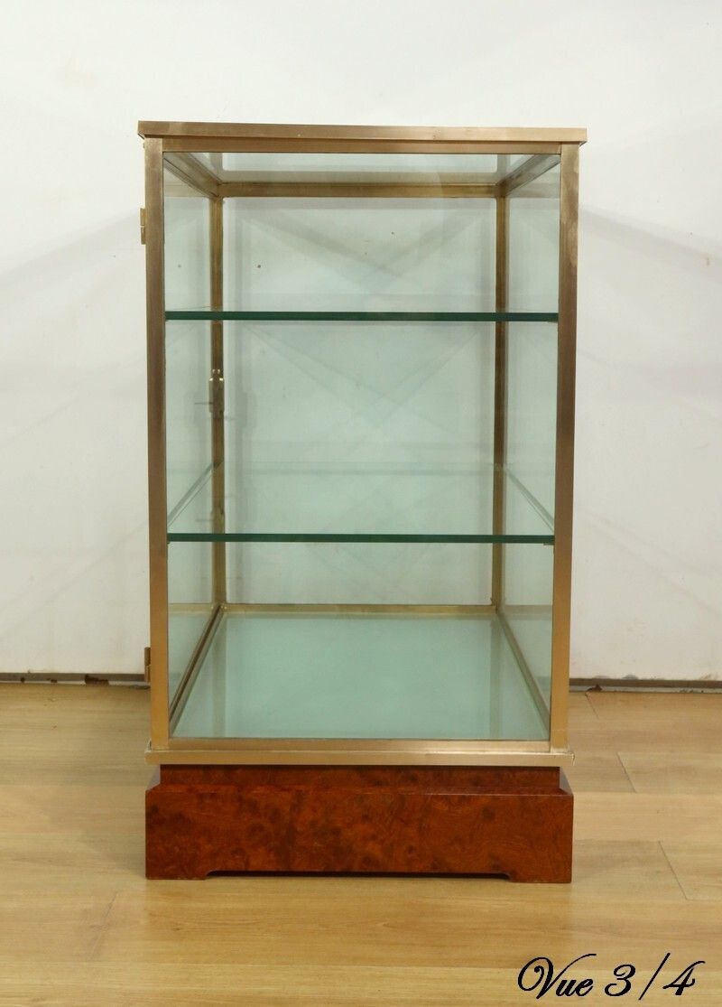 photo vintage Brass And Elm Display Case – 1950