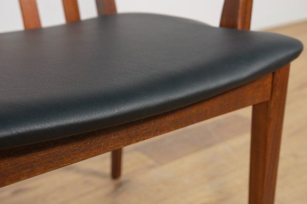 photo vintage Mid Century Teak And Leather Dining Chairs By Leslie Dandy For G Plan, 1960s, Set Of 8