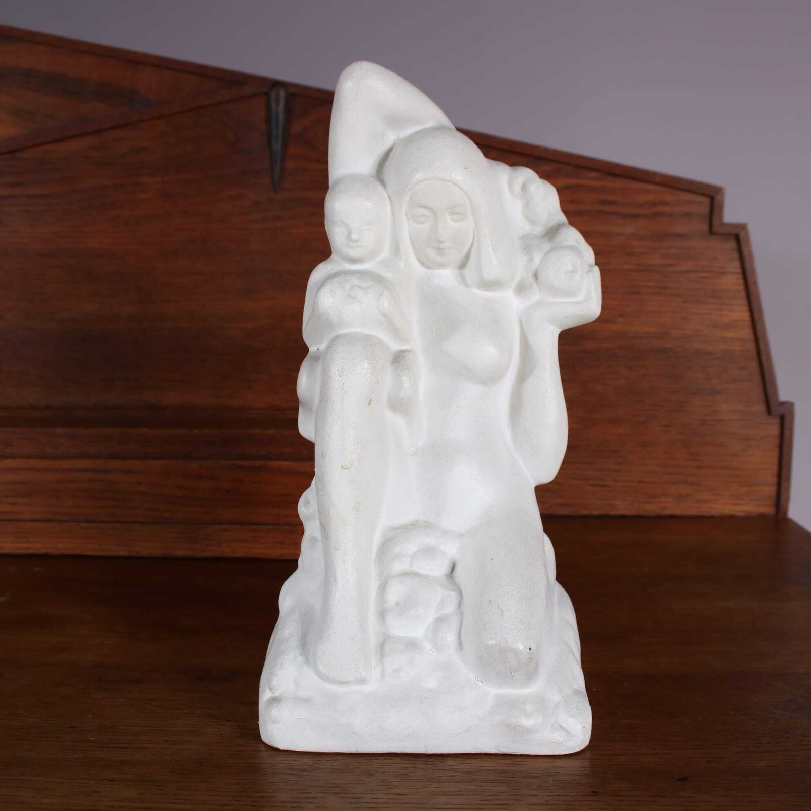 “Mother With Child” Sculpture By Frans Werner For Goedewaagen, The Netherlands 1924