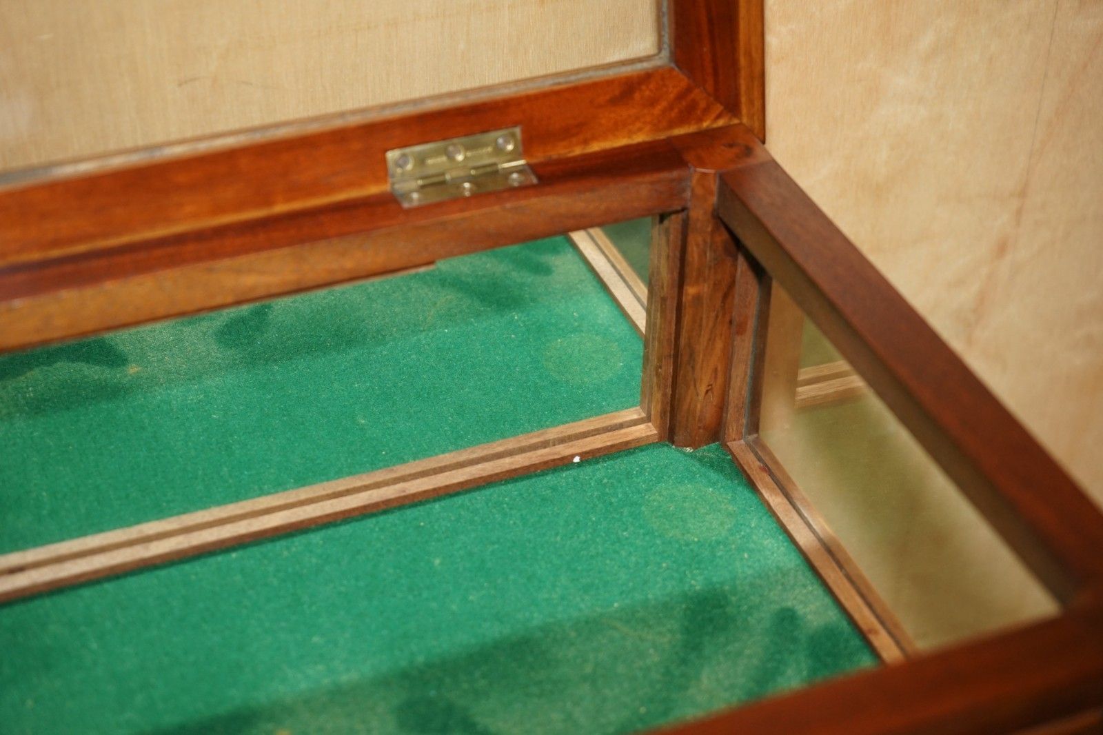 photo buy Antique Edwardian Mahogany Glass Display Case Side End Table For Trinkets Etc