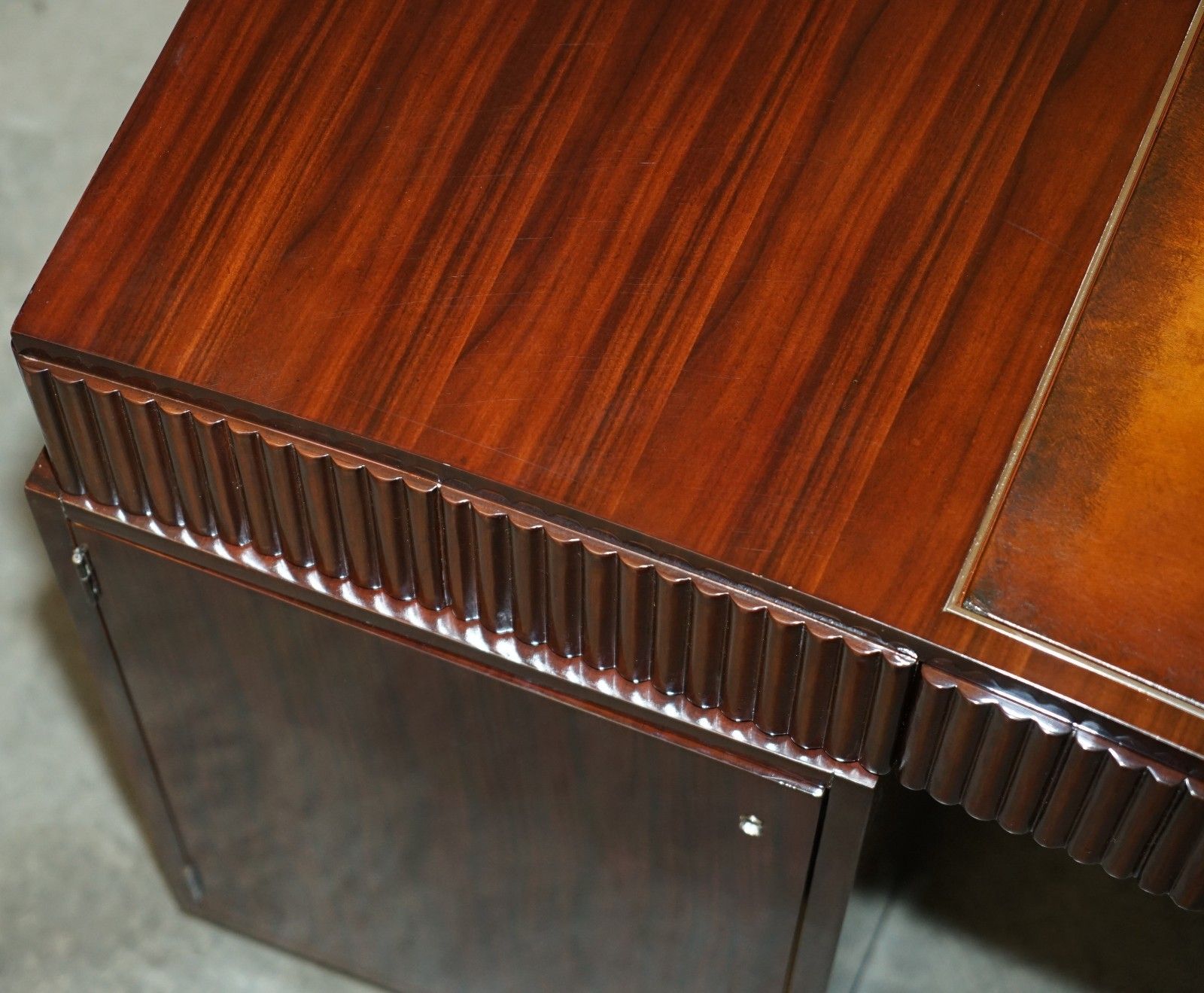 8950.0 Ralph Lauren Metropolis Macassar & Brown Leather French Art Deco Curved Desk photo