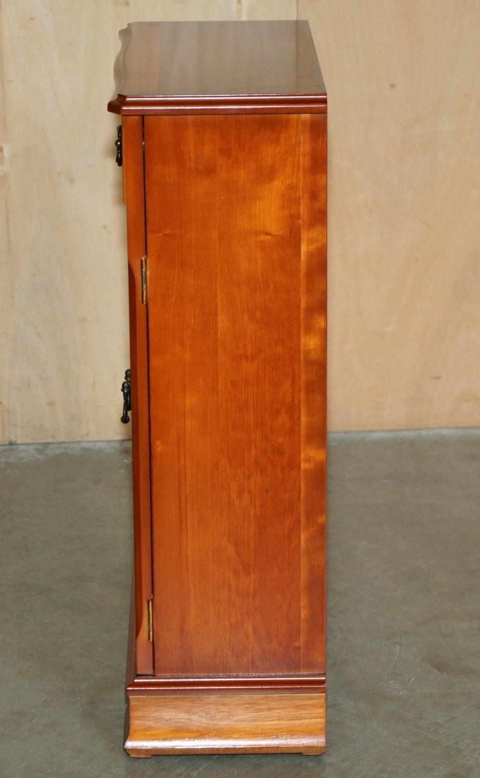 Furniture Lovely Vintage Burr Yew Wood Cd Or Dvd 120 Piece Holding Side Cabinet Tower photo