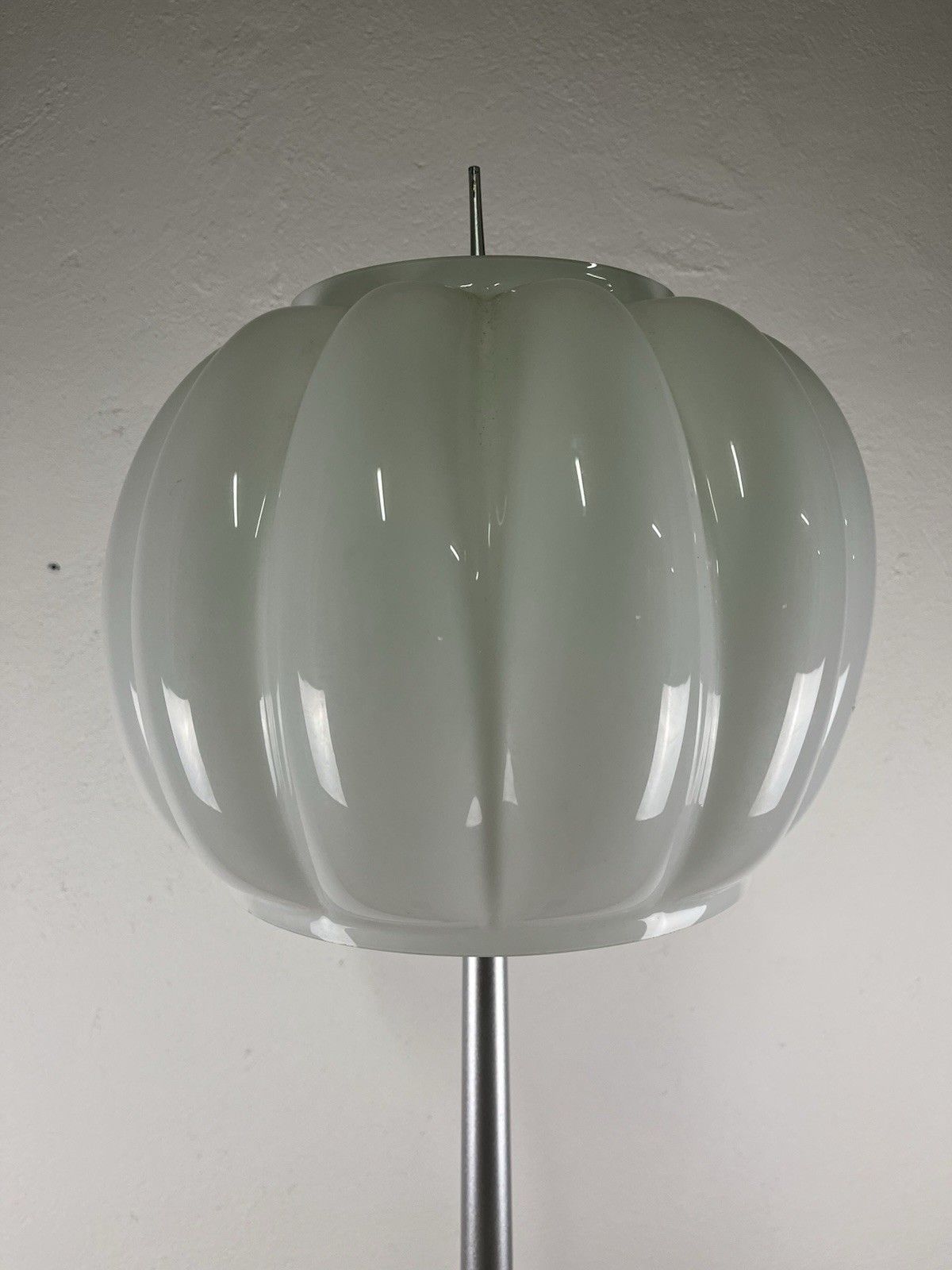 Esperia Glass Wedge Floor Lamp 70’s Vintage Design photo vinterior