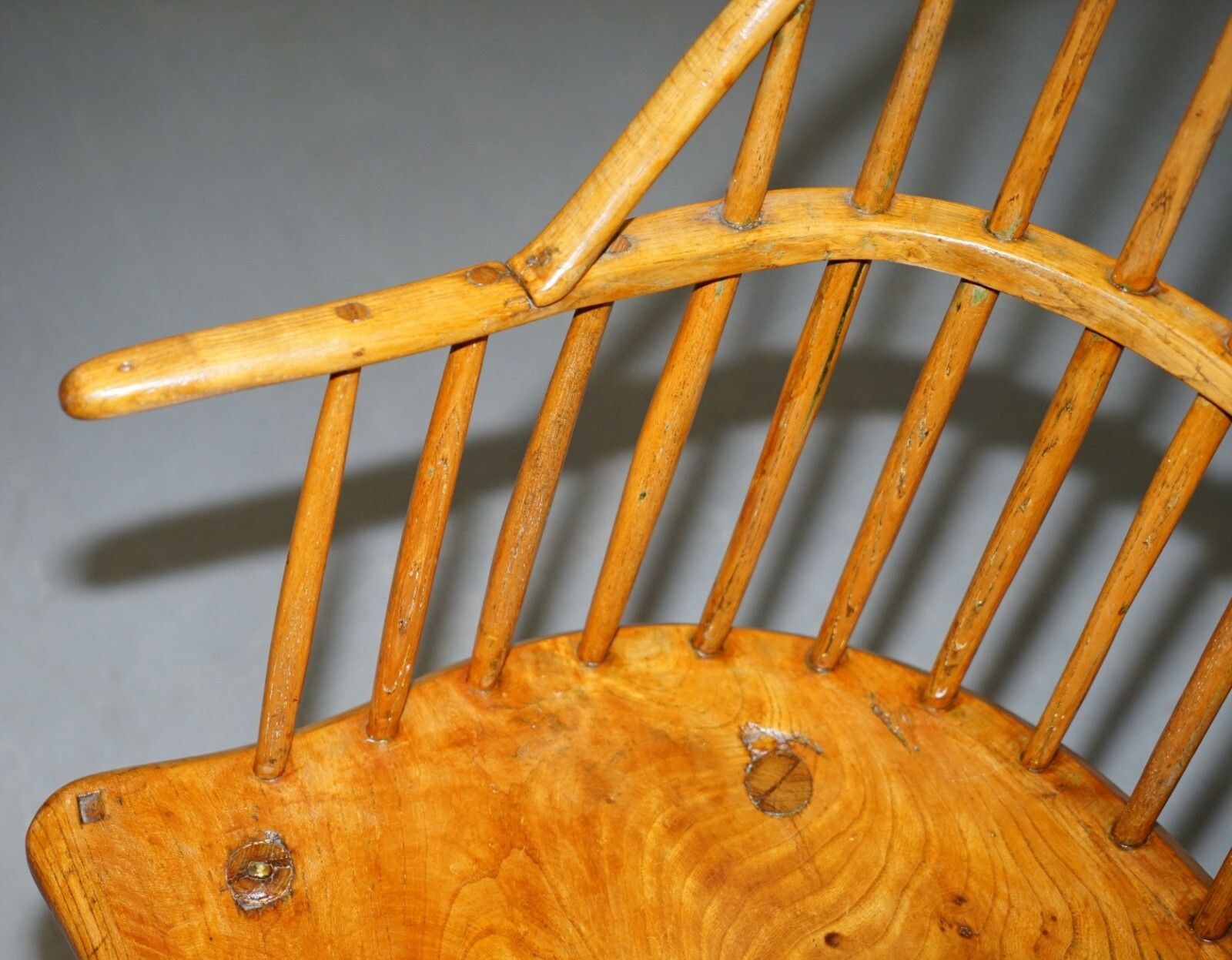 Stunning 18th Century Yew Wood Windsor Armchair Primate Design Stick Back photo vintage