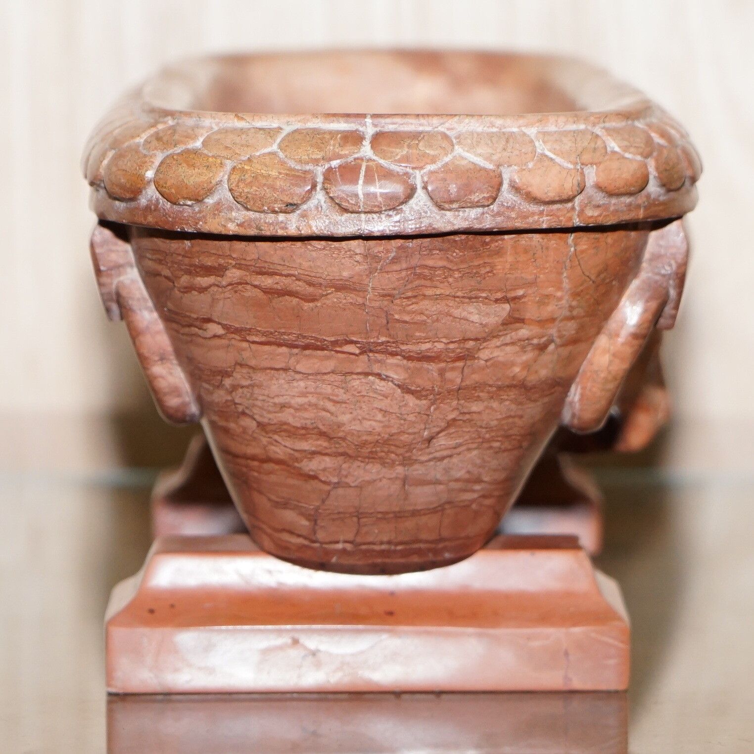 photo furniture Rare Original Early 19th Century Roman Grand Tour Rosso Antico Marble Lion Bath
