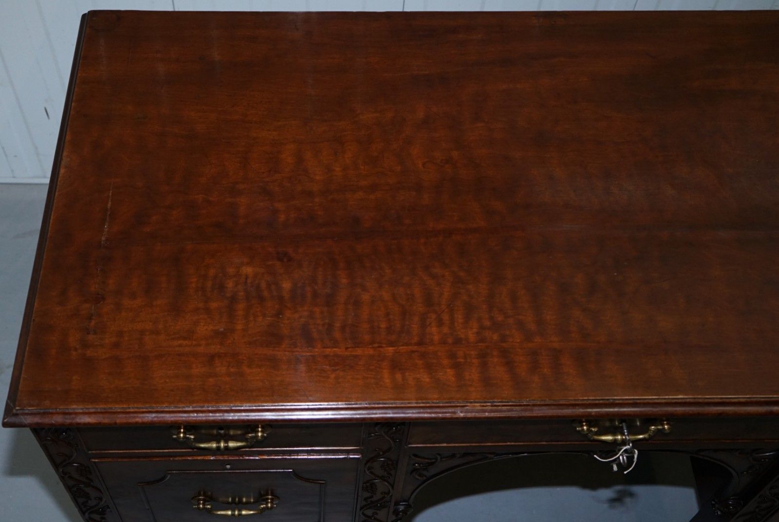 Viscountess Boyd's Ince Castle Rare George III Mahogany Sideboard Chippendale photo buy