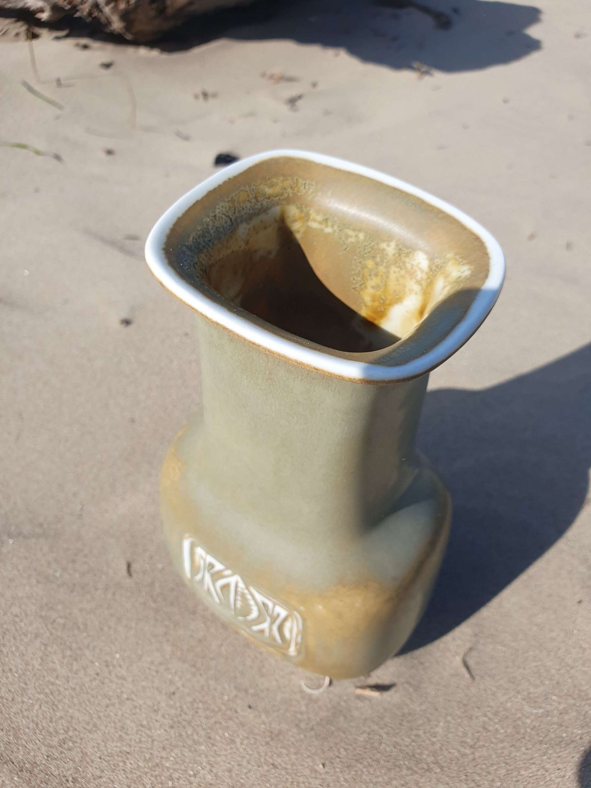 Gunnar Nylund For Rorstrand, Sweden. An "Aso" Range Vase. 1960s. photo 78.0