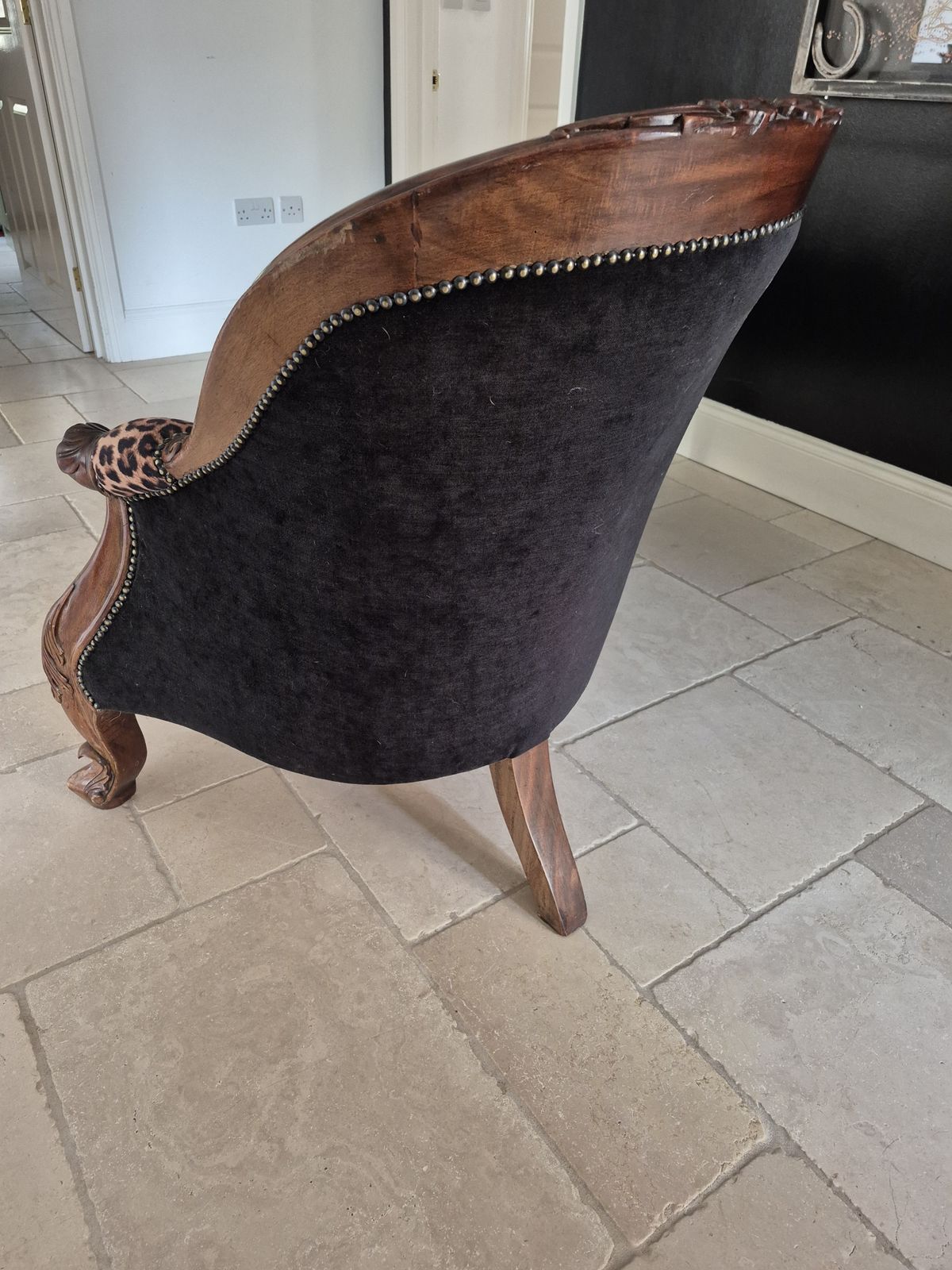 photo vinterior Victorian Mahogany Chaise Longue   Leopard/Velvet Material