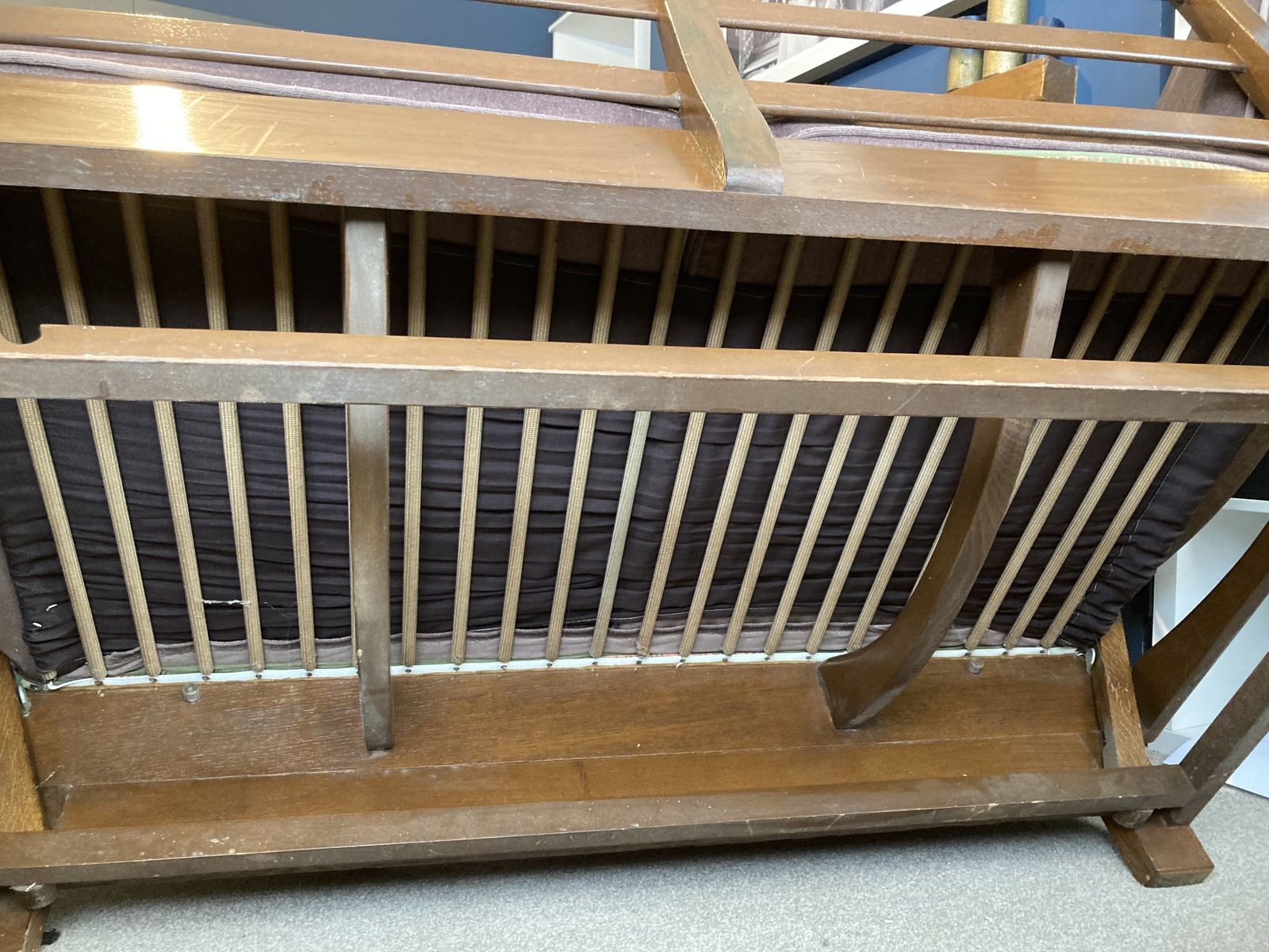 Heal’s Parker Knoll Oak Sofa, 1930s photo vinterior