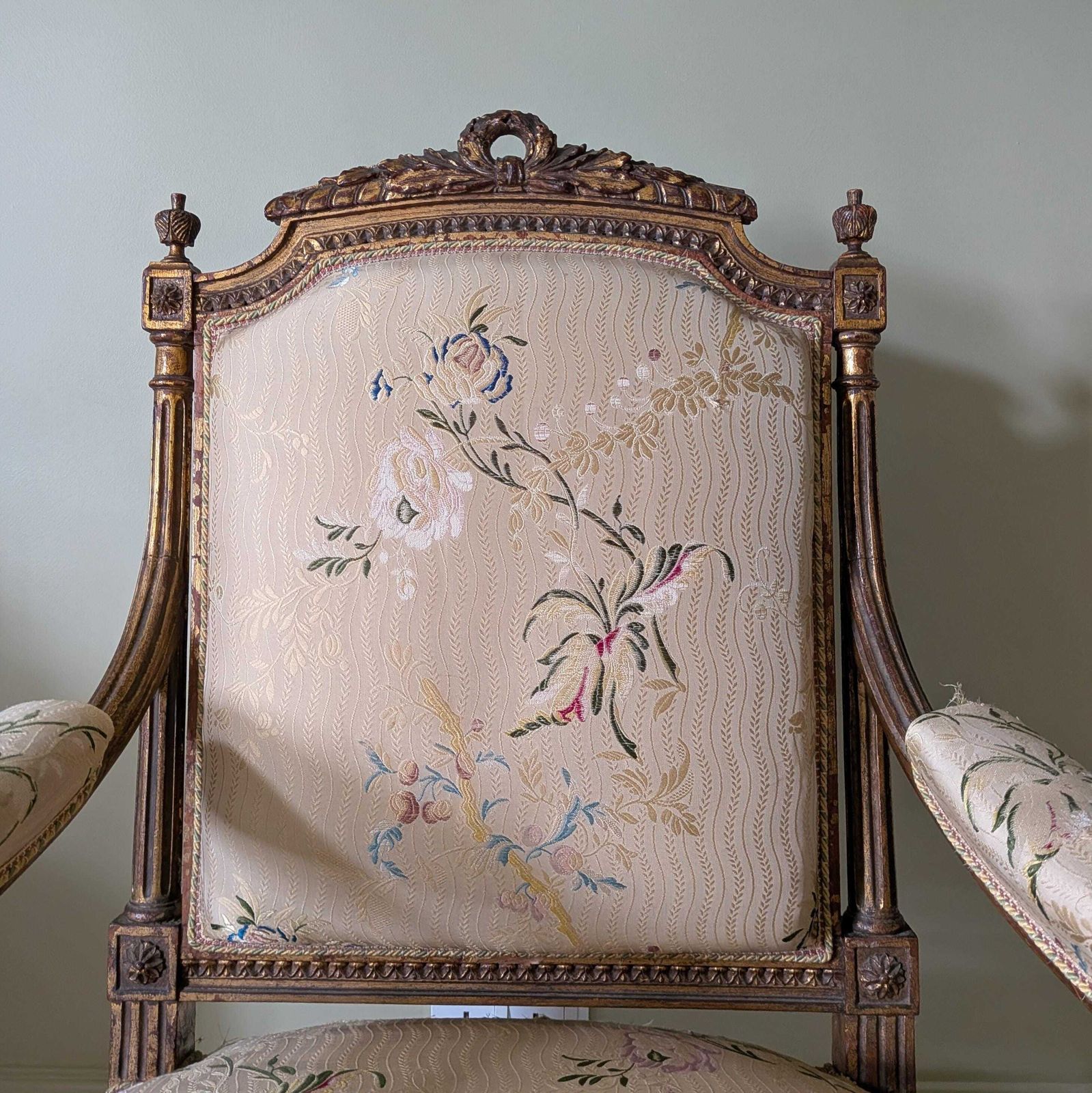 A Pair Of Antique French Carved Armchairs Or Fauteuil In Original Paint And Gilt C1900 photo vinterior