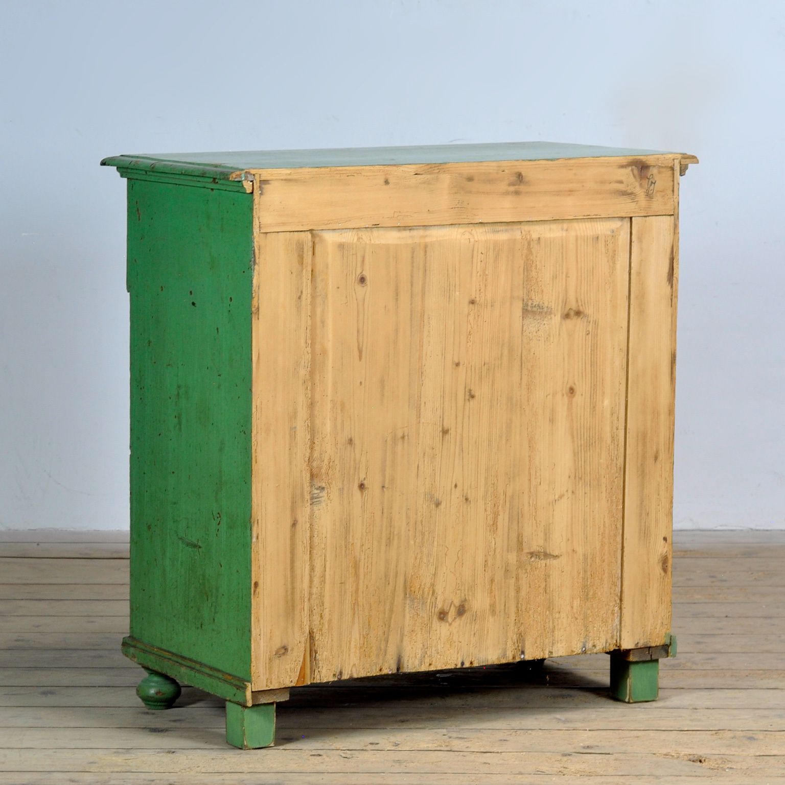 Solid Pine Dresser, 1910’s photo vinterior