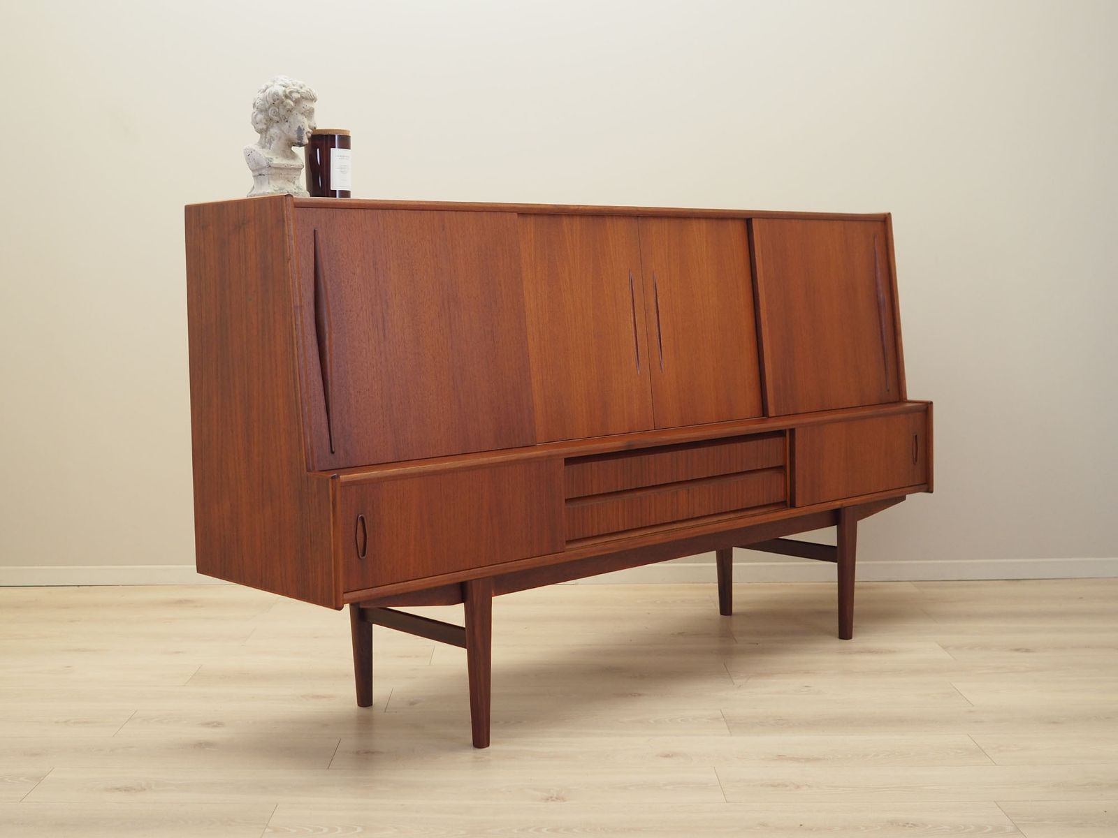Teakhouten Highboard, Deens Design, Jaren 1970, Productie: Denemarken photo vinterior