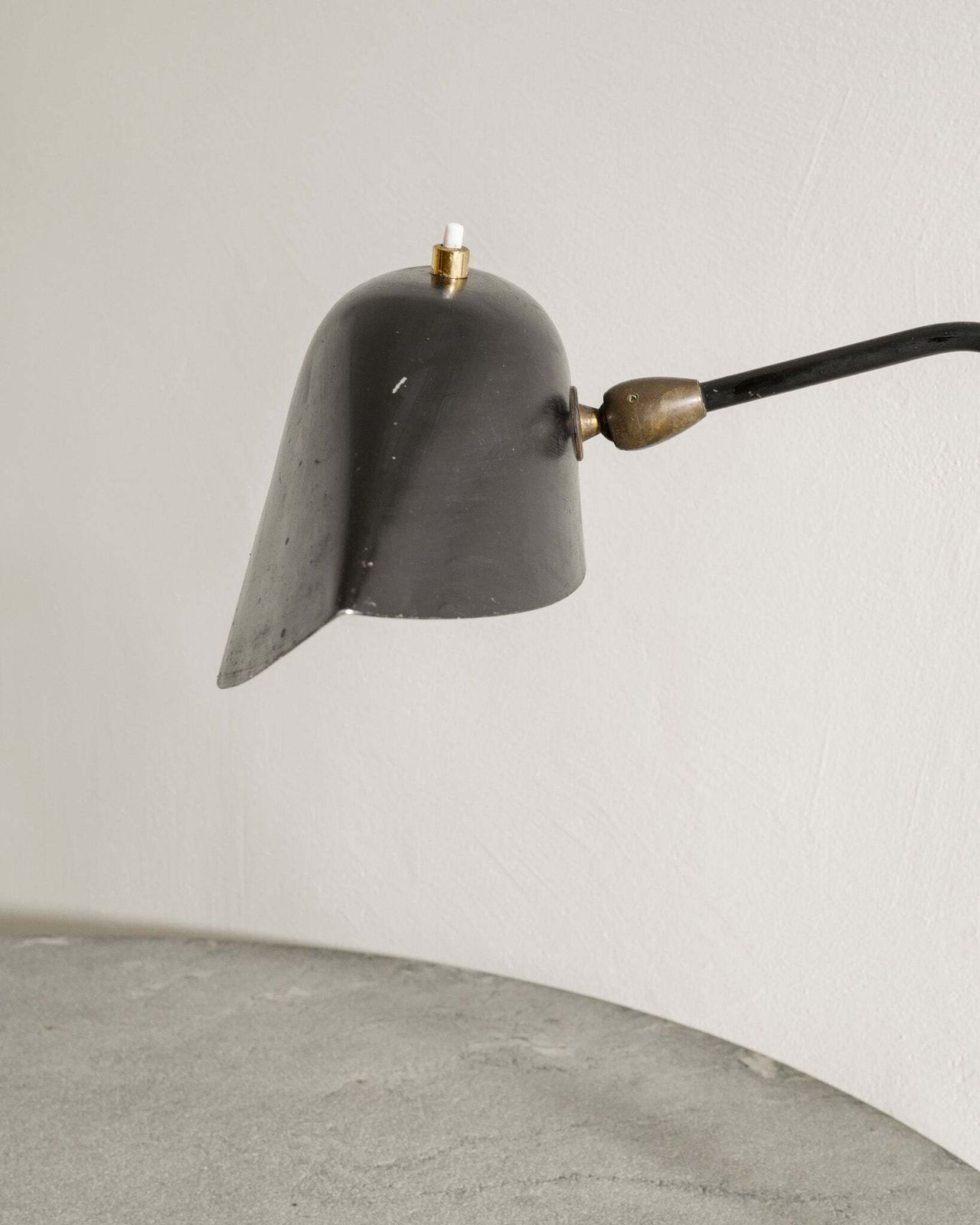 Original French Mid Century Black Agrafée Desk Clip Lamp Serge Mouille, 1950s photo vinterior