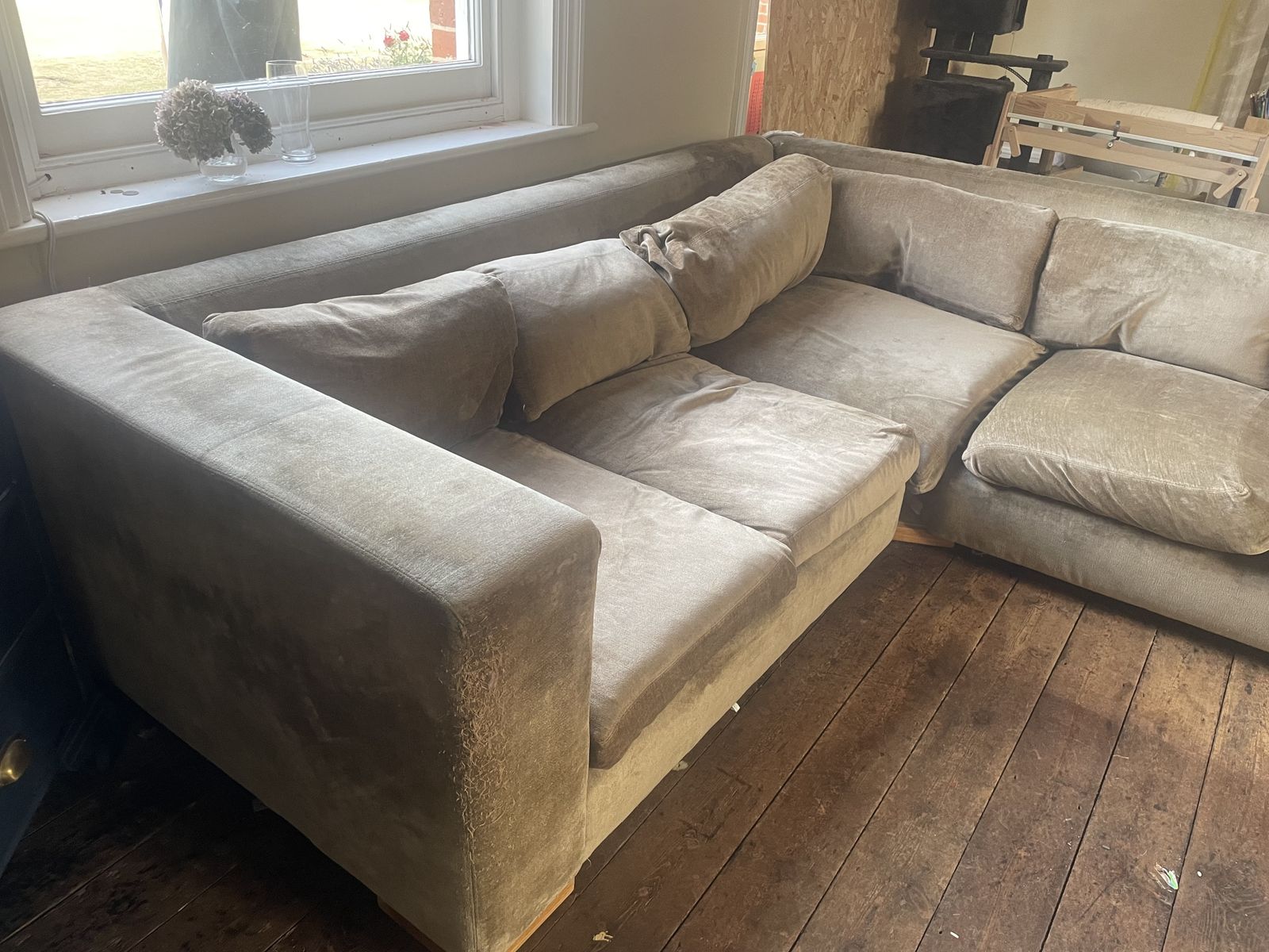 George Smith L Shape Sofa (Needs Upholstering)