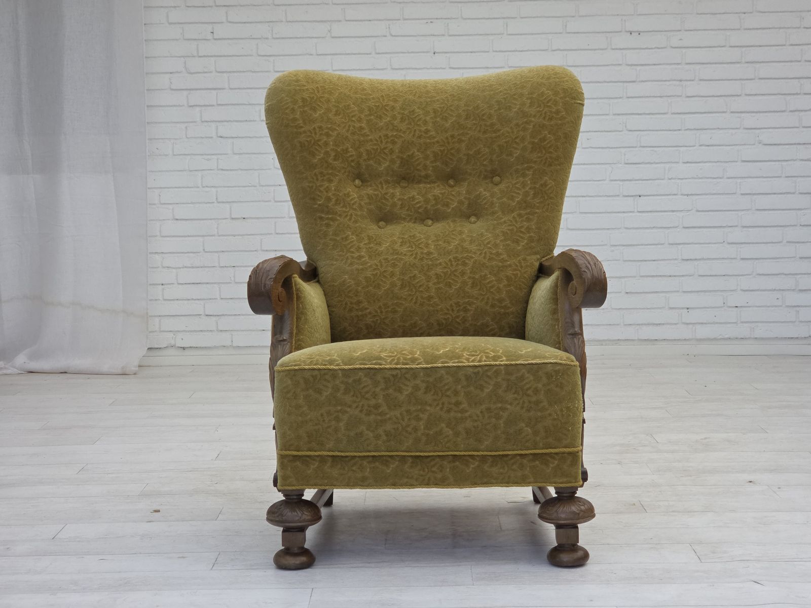 Ca. Jaren 1960, Deense Fauteuil Met Hoge Rug, Meubelbekleding Van Katoen/Wol, Massief Eikenhout. photo vinterior