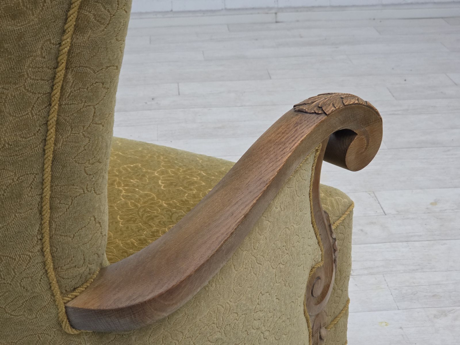 Meubels Ca. Jaren 1960, Deense Fauteuil Met Hoge Rug, Meubelbekleding Van Katoen/Wol, Massief Eikenhout. photo