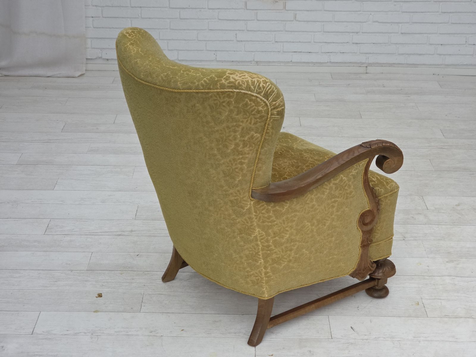 photo vintage Ca. Jaren 1960, Deense Fauteuil, Meubelstof Katoen/Wol, Massief Eikenhout.
