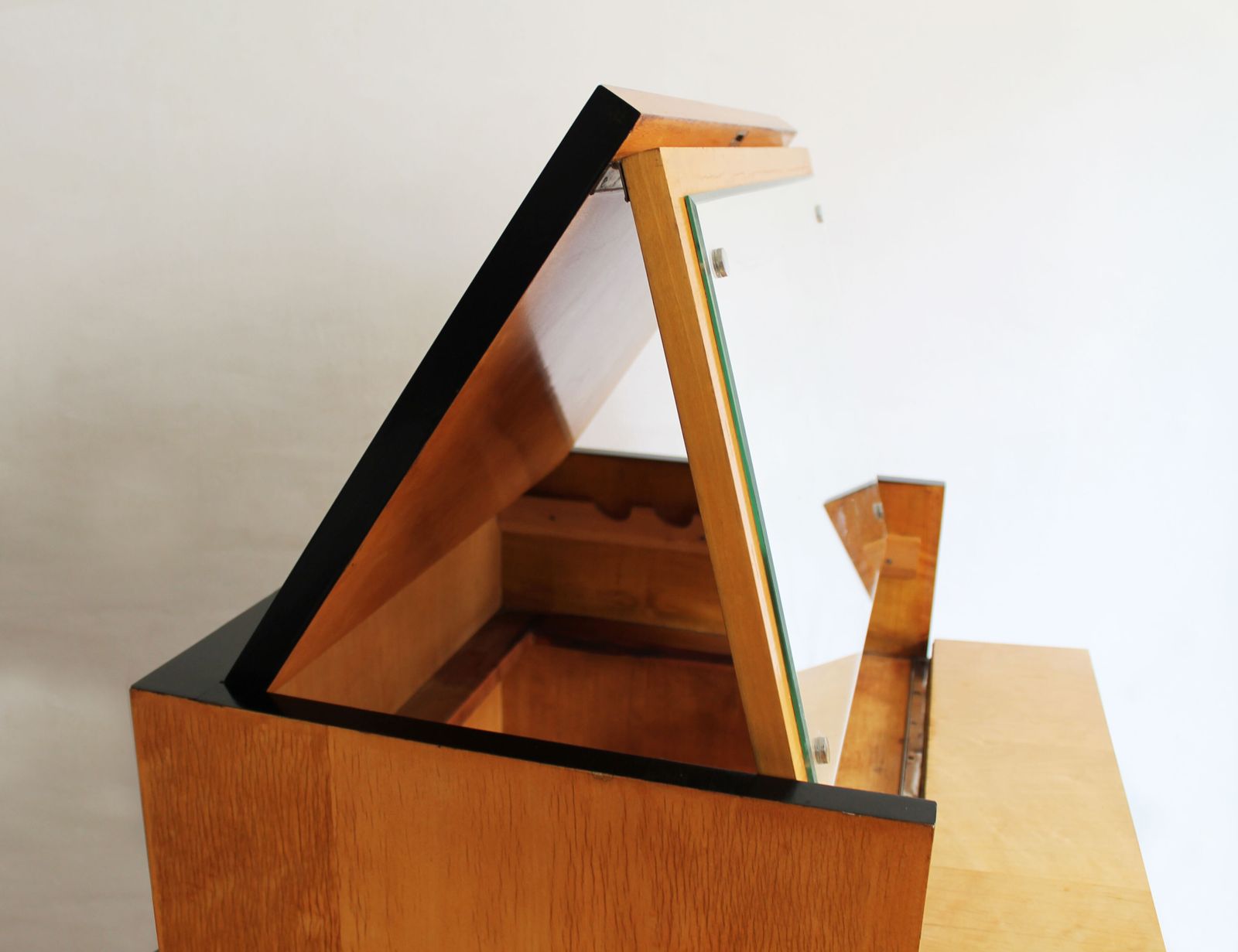 photo vintage 1950s Modernist Dressing Table
