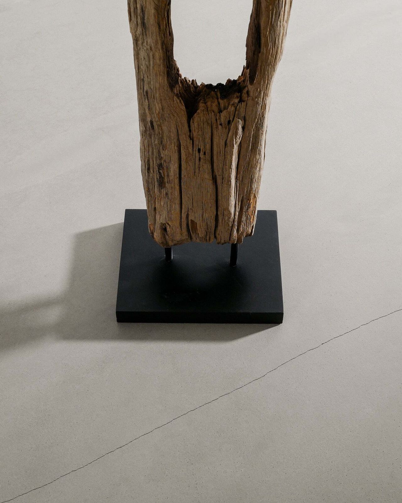 Vintage Wooden Floor Totem Sculpture In Patinated Driftwood On A Black Painted Foot, 1900s photo 1450.0
