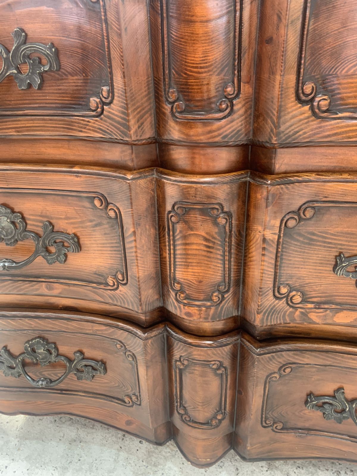 Stunning French Oak Chest Of 3 Drawers photo 495.0
