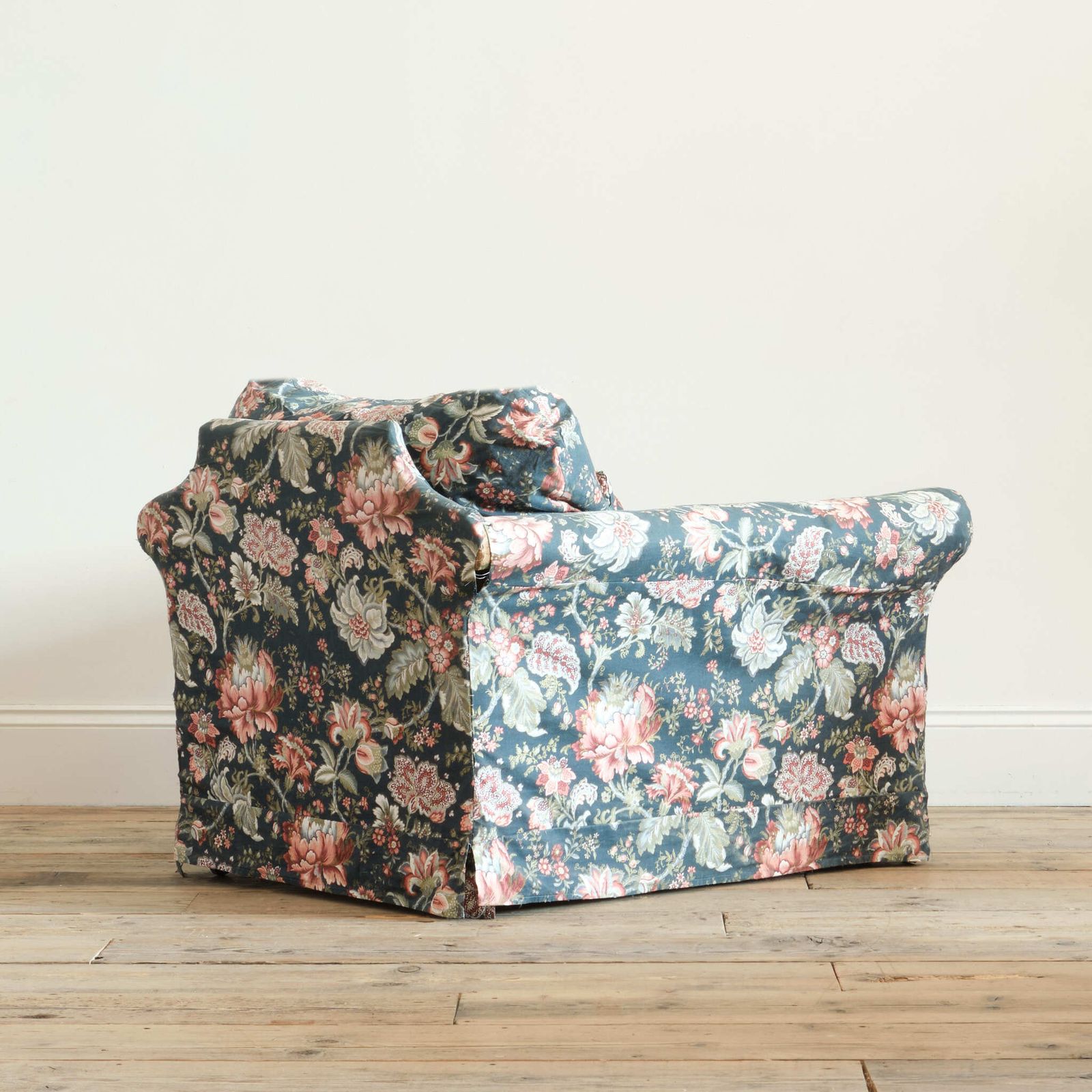 Large Deep Seated Country House Armchair photo furniture