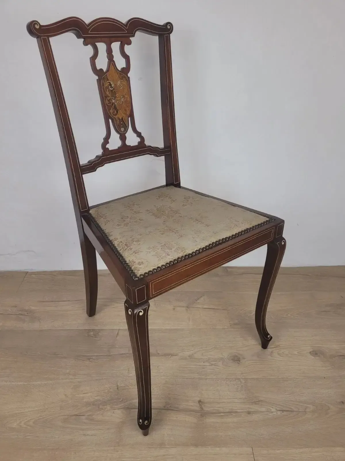 Edwardian Bedroom Chair Inlaid Floral Upholstery Cabriole Legs Postage photo vinterior