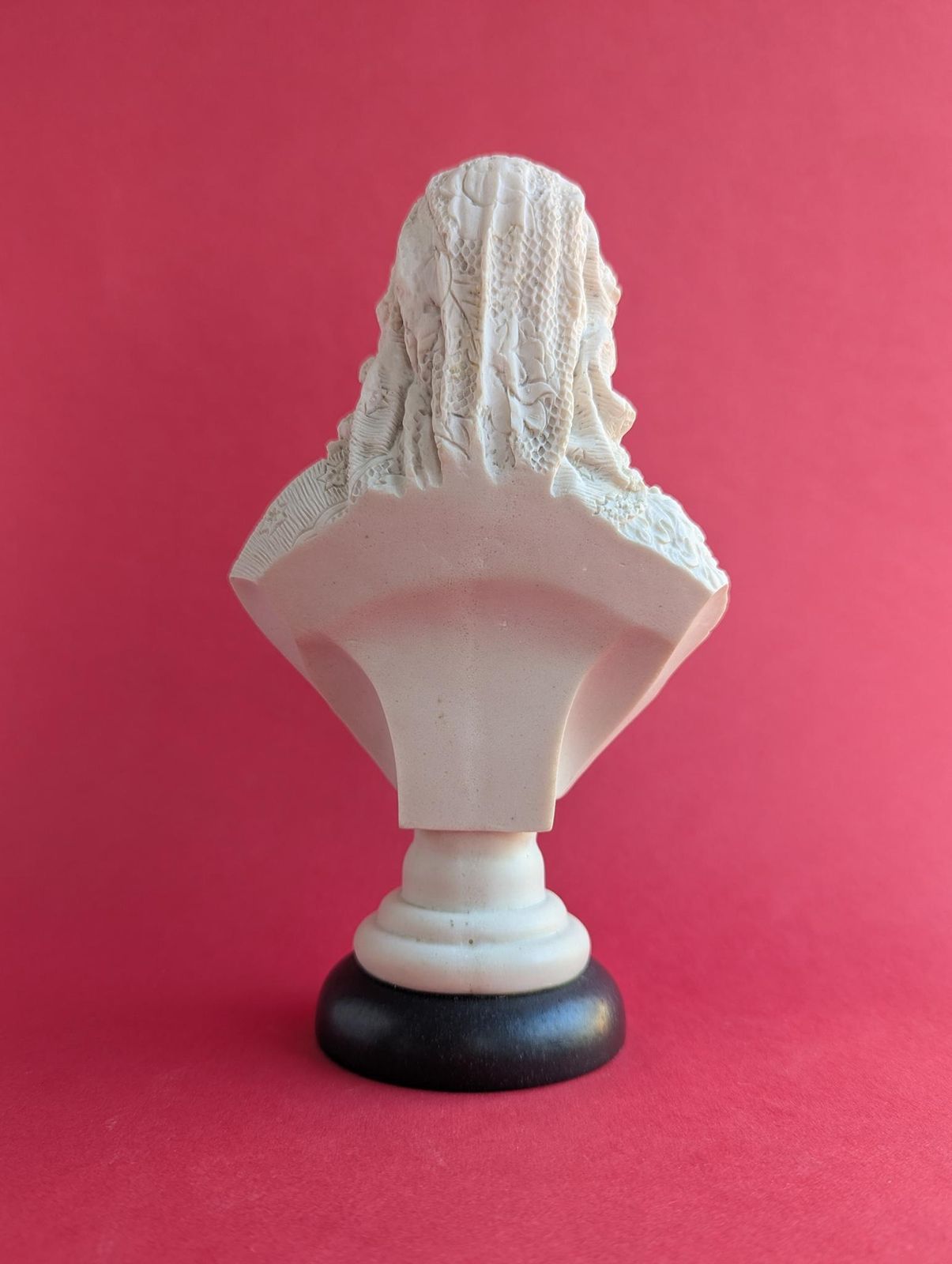 Commemorative Parian Bust Of Queen Victoria, Gorgeous Antique Sculpture photo vintage