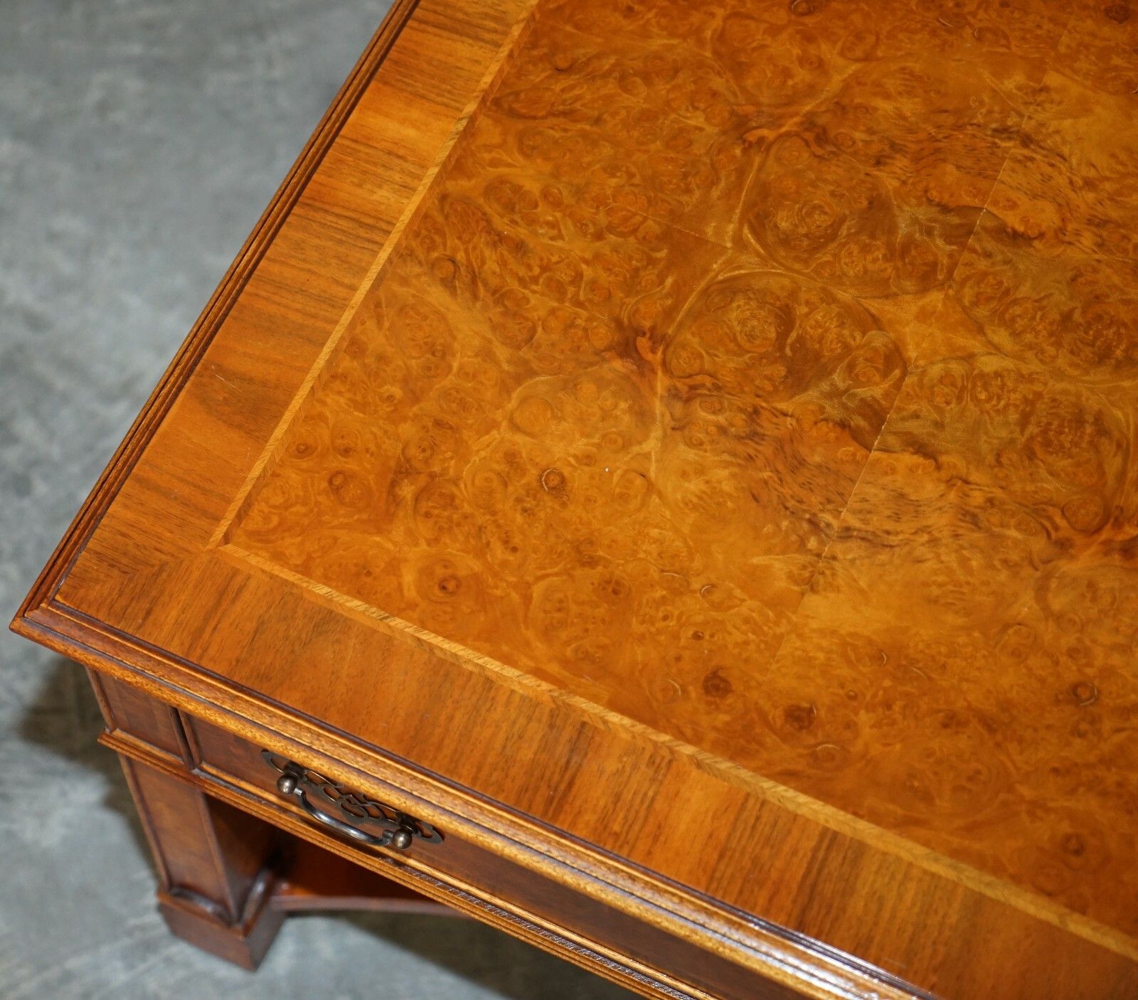 Lovely Pair Of Burr Walnut Brights Of Nettlebed Large Side End Lamp Wine Tables photo 2950.0