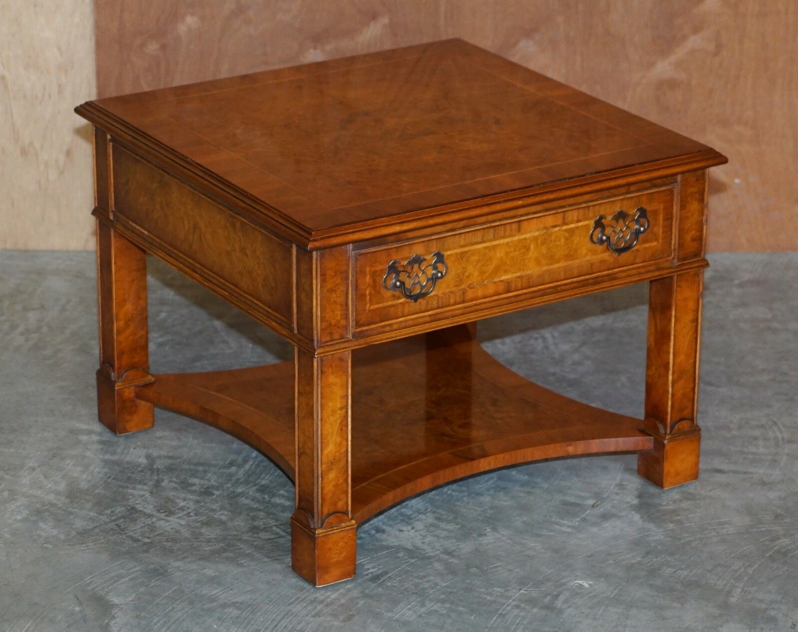 2950.0 Lovely Pair Of Burr Walnut Brights Of Nettlebed Large Side End Lamp Wine Tables photo