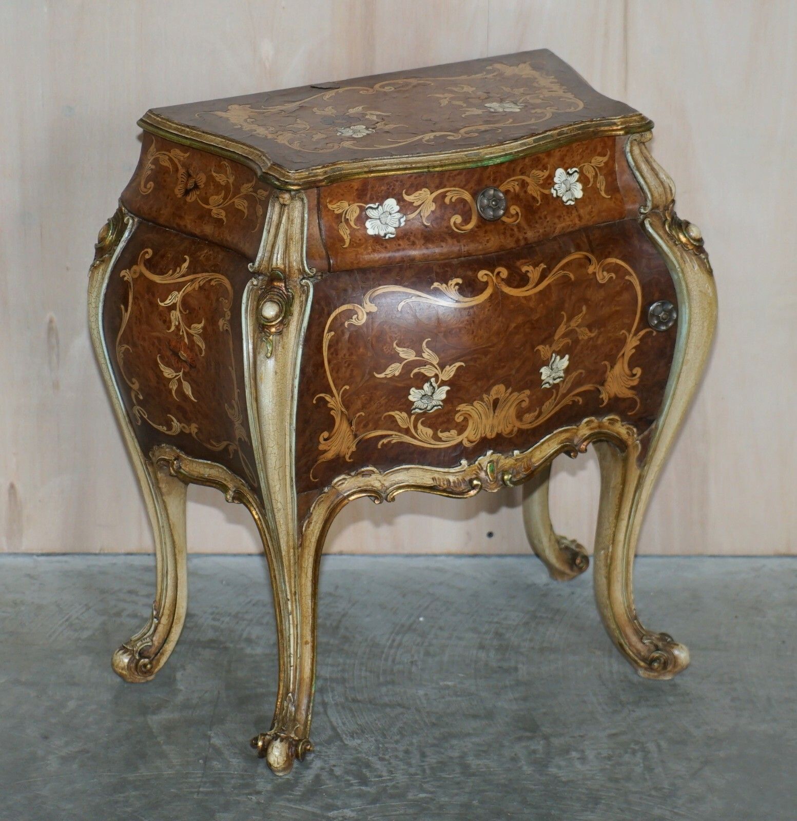 photo for sale Fine Pair Of Italian Marquetry Inlaid Burr Walnut Bedside Bombe Chest Of Drawers