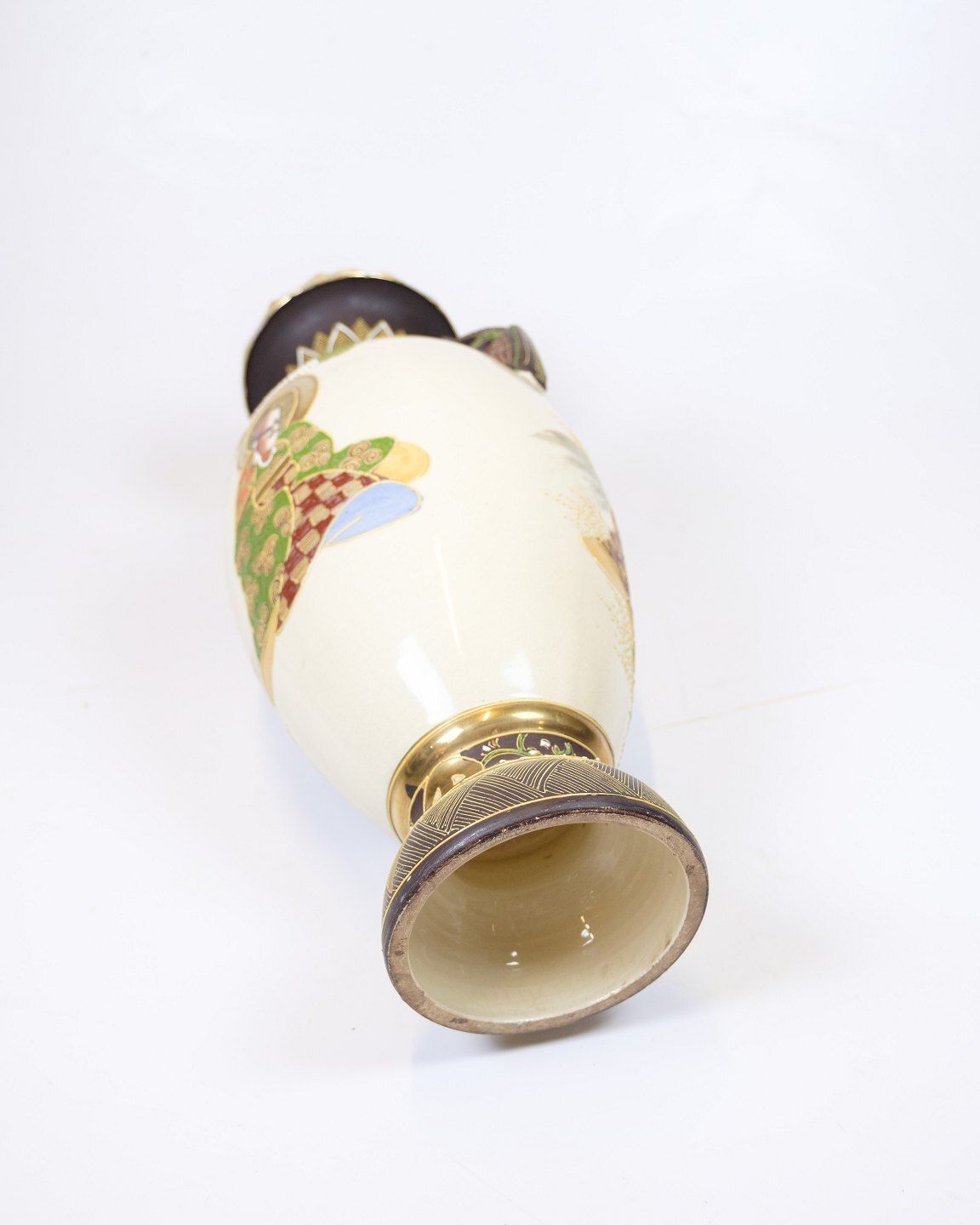 Japanese Satsuma Vase – Meiji Period Style – Ivory Glaze With Crackle Finish – Hand Painted Figures & Ornaments photo vinterior