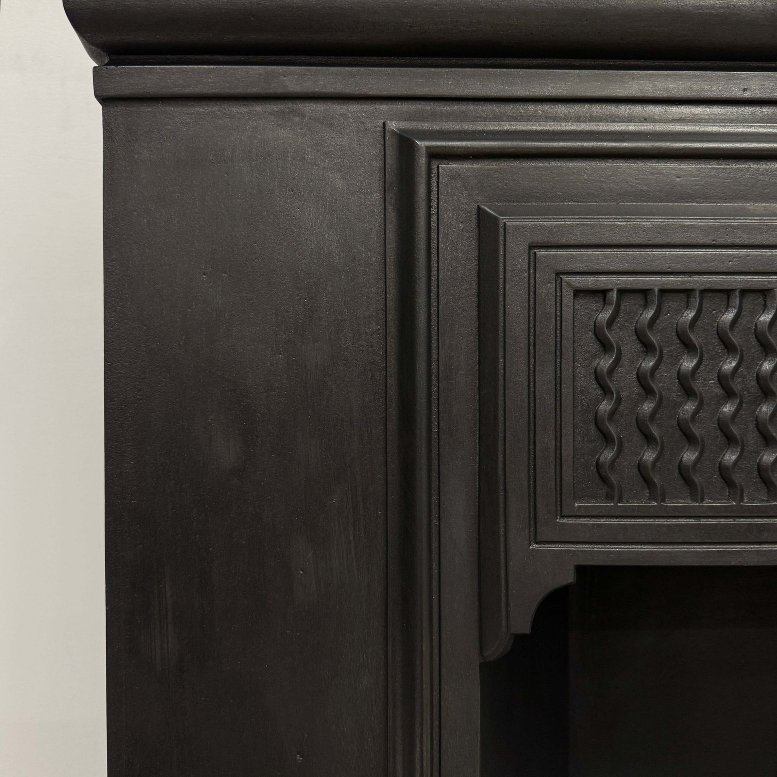 Antique Cast Iron Combination Fireplace photo vinterior