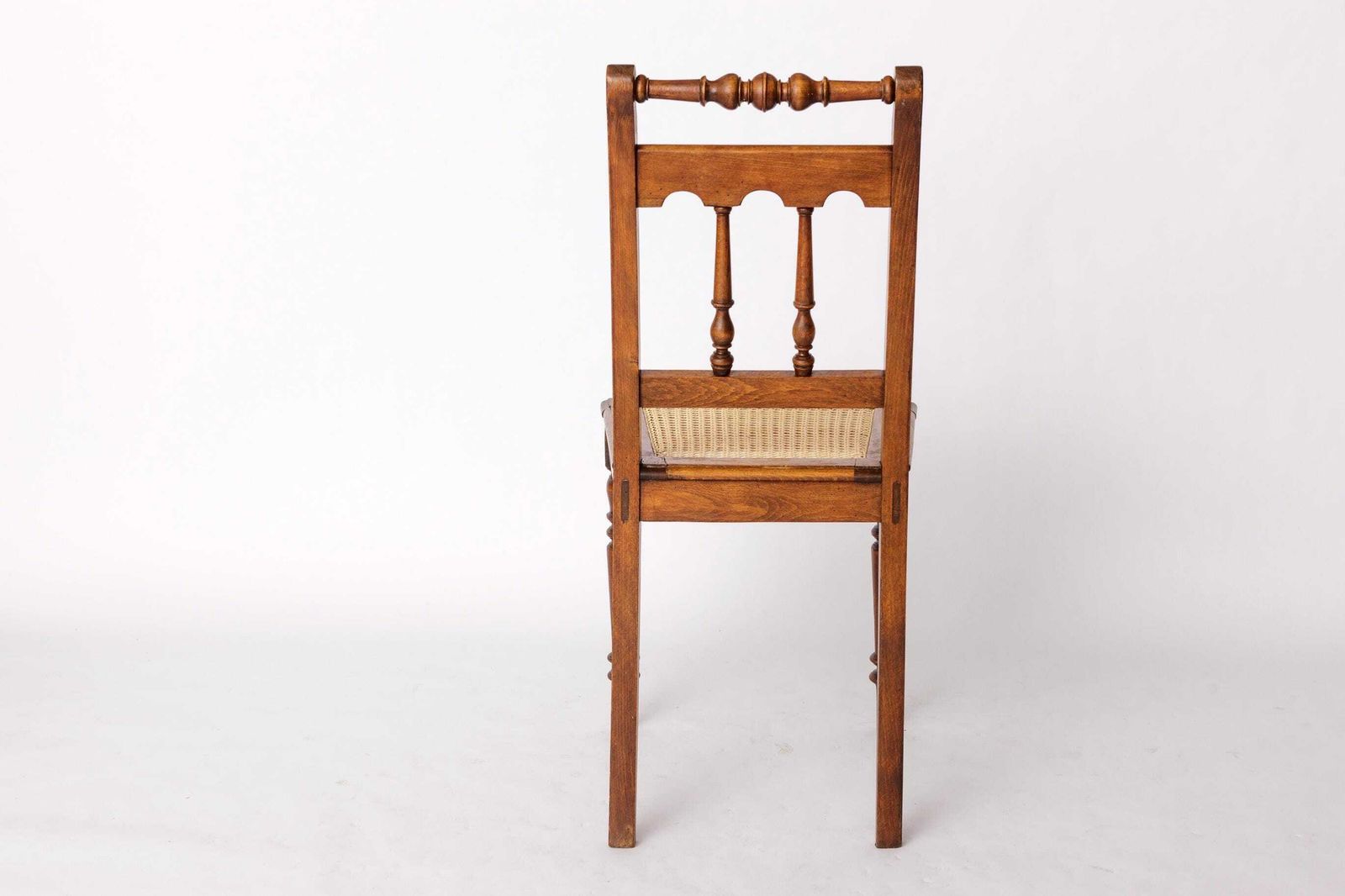 Antique Belgian Chair – Early 20th Century Beechwood Dining Chair With Turned Wood Details & New Woven Seat photo vintage