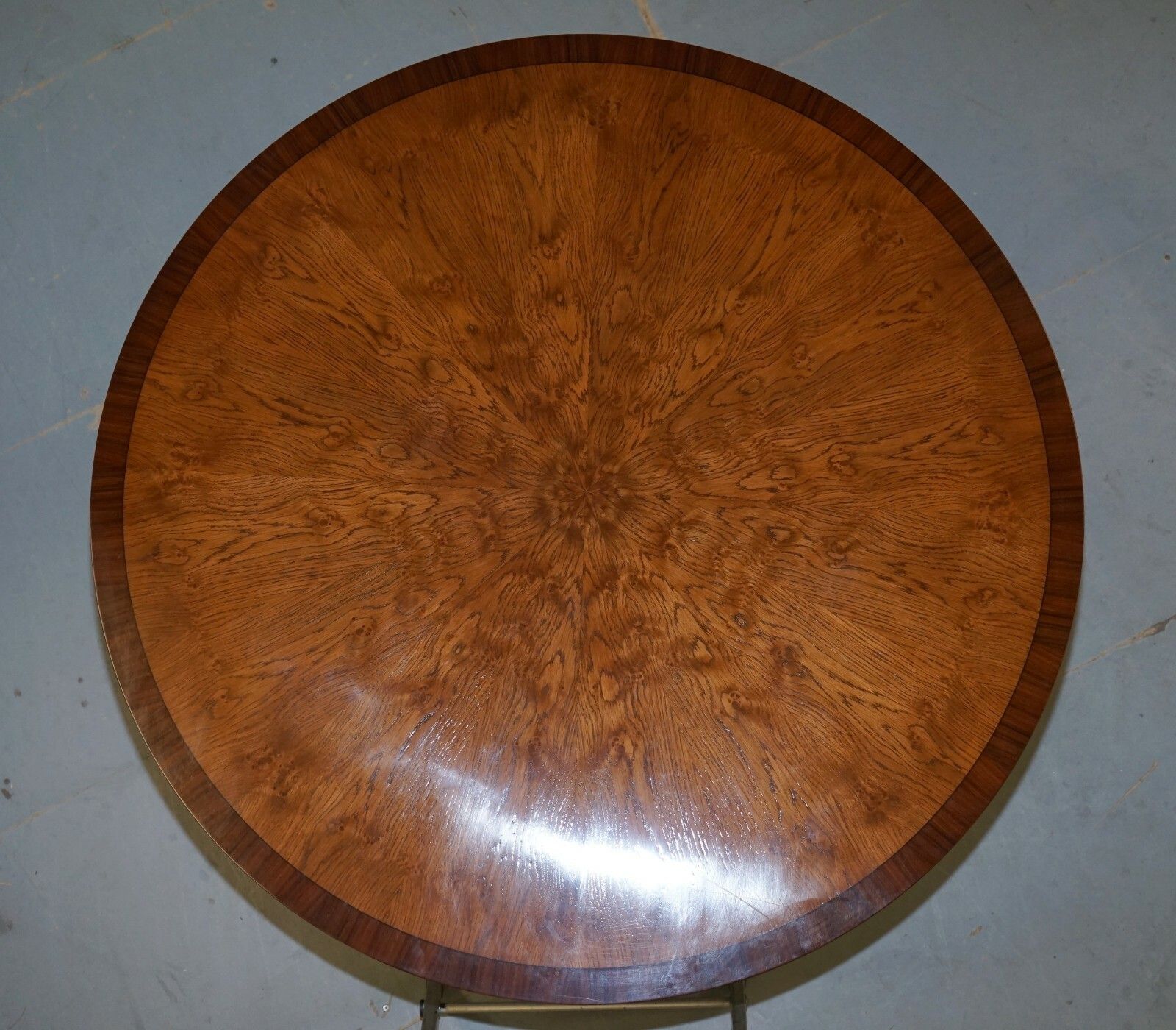 photo furniture Brand New Cluster Pollard Oak  Round Dining Tables Seats Four To Six People