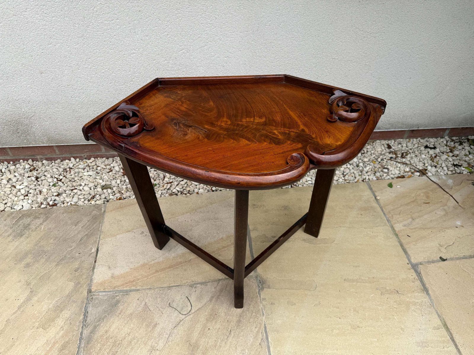 photo furniture Antique Oak Carved Wooden Table