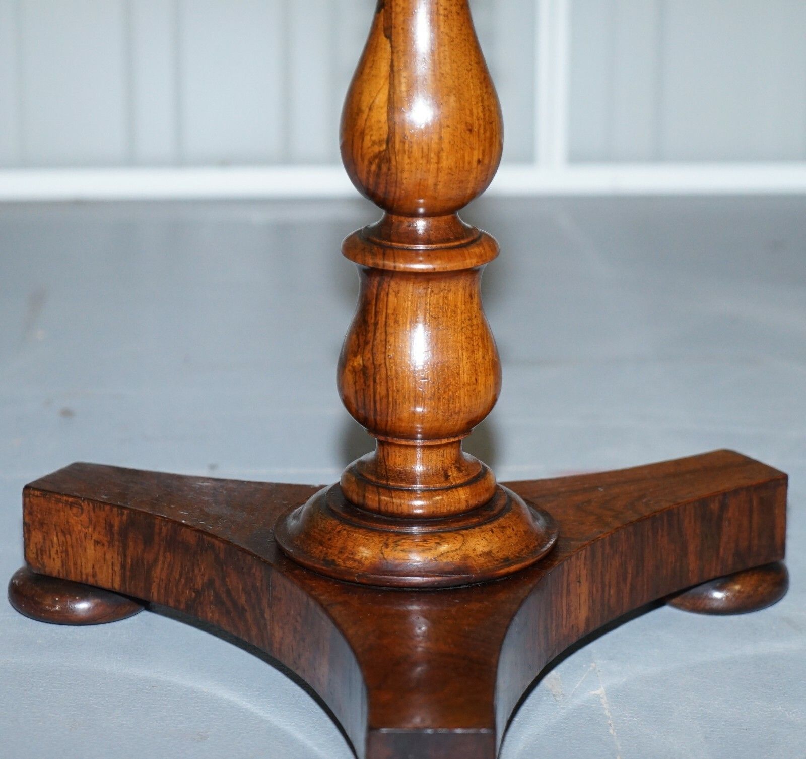 photo for sale Pair Of Stunning Original 1830 William IV Rosewood Mirrored Top Side Lamp Tables