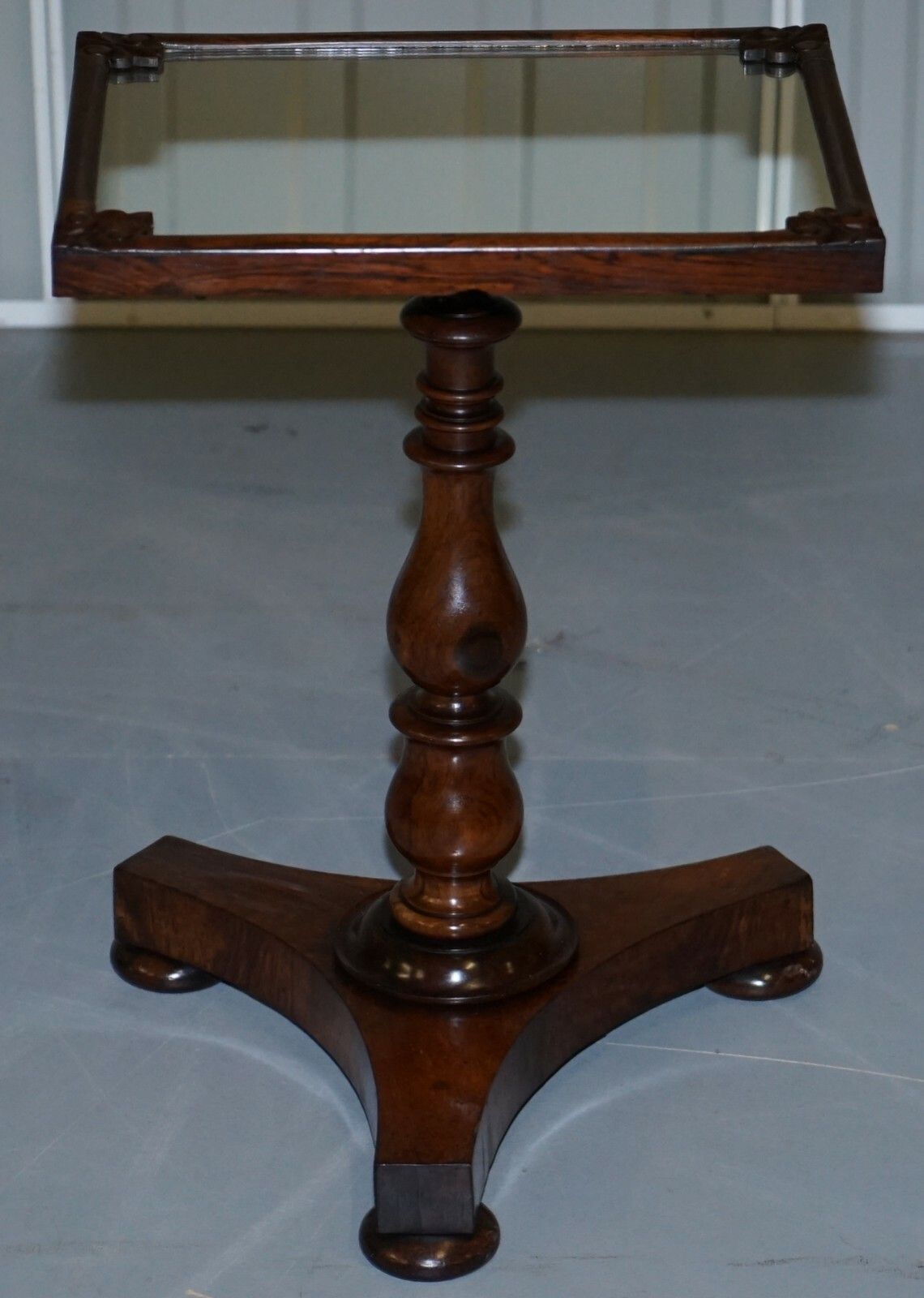 2750.0 Pair Of Stunning Original 1830 William IV Rosewood Mirrored Top Side Lamp Tables photo