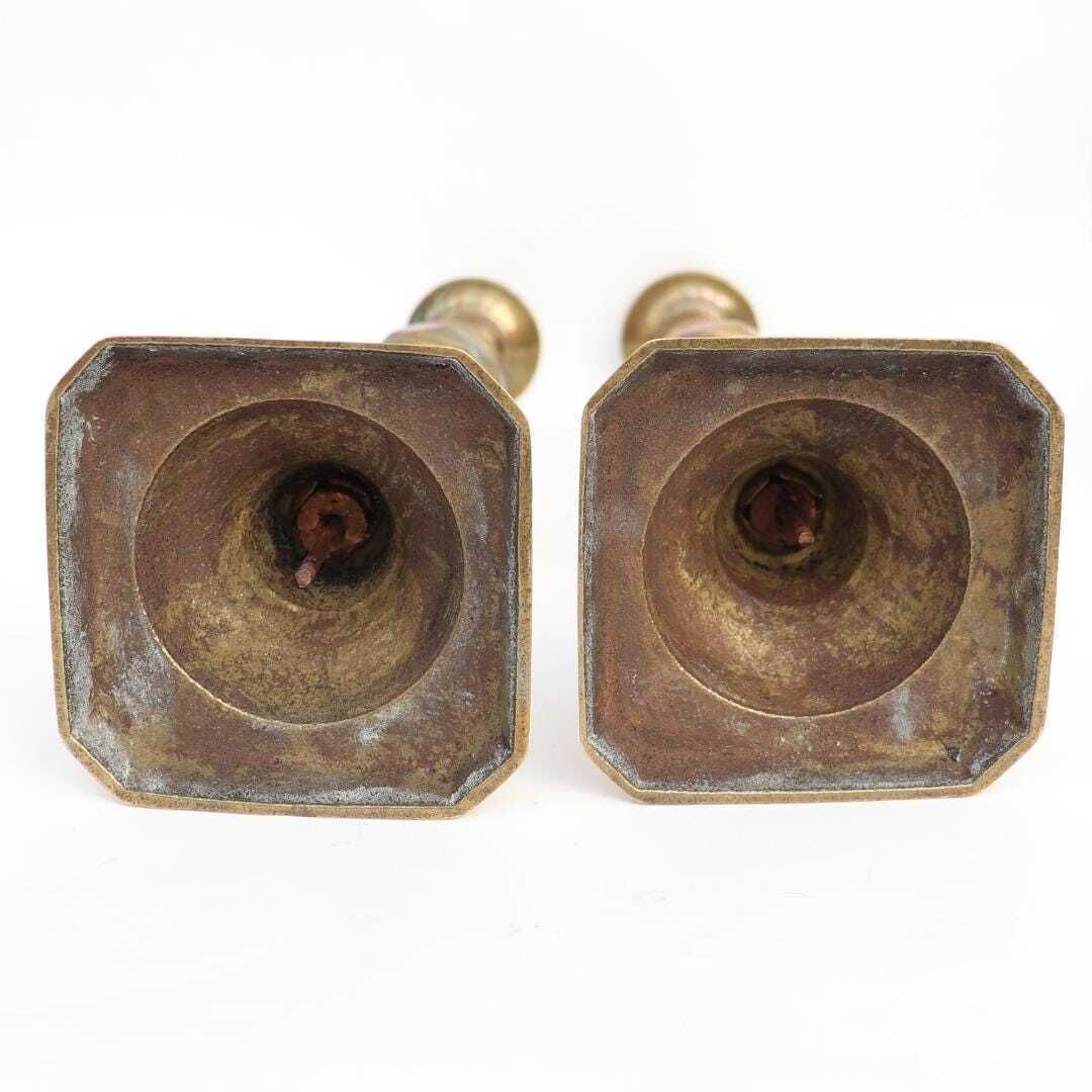 Large And Chunky Pair Of Victorian Brass Candlesticks Holders Pair H 10.7'' photo vinterior