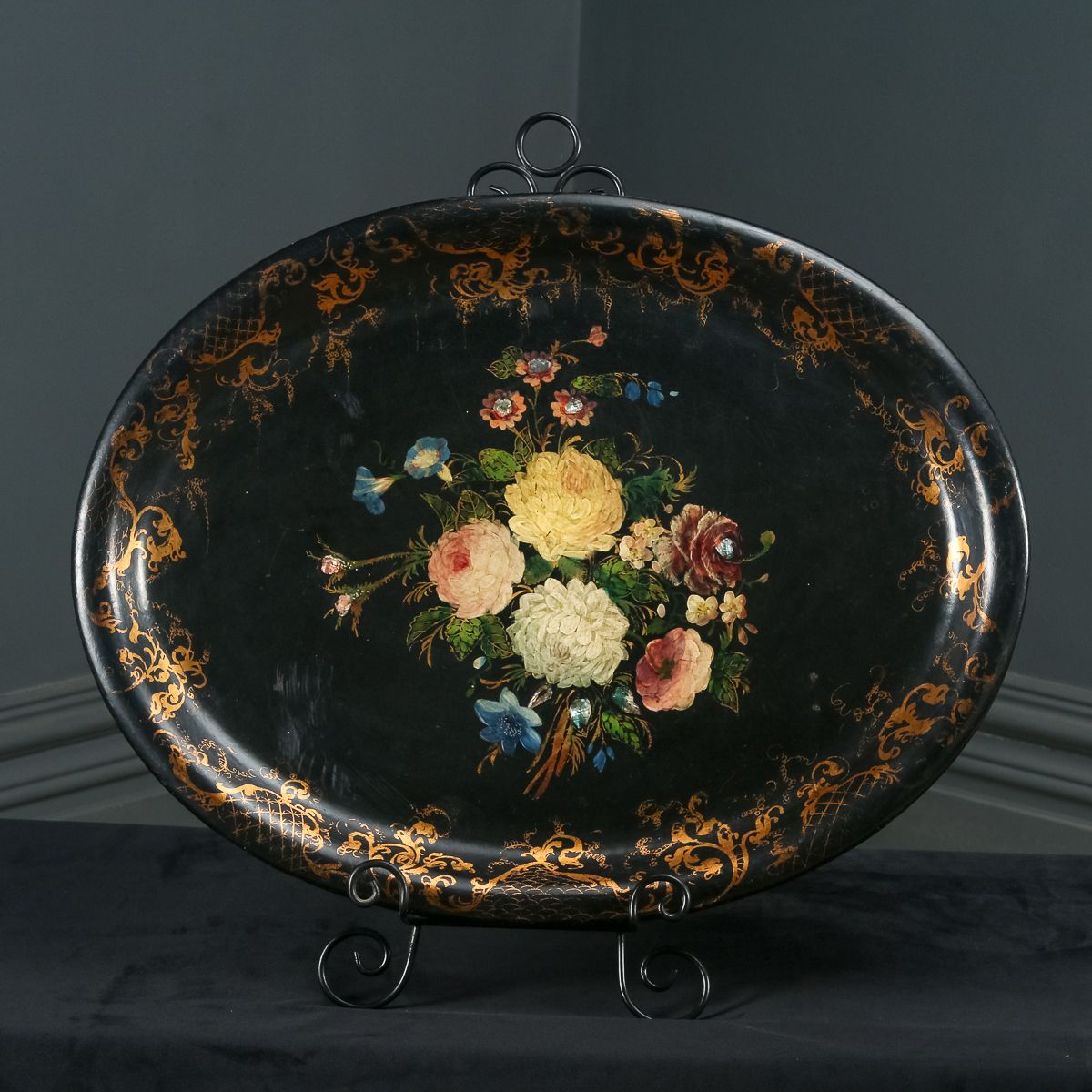 English Victorian Ebonised Chinoiserie Floral Papier Mâché Drinks Butlers Serving Tray (Circa 1870) photo furniture