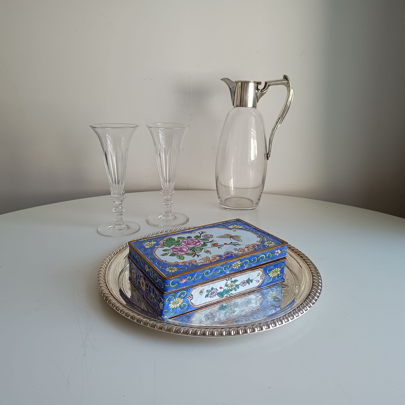 Early 20th Century Chinese Republic Export Canton Enamel Jewellery Or Stationery Box, Hand Painted Vitrious Enamel With Flowers And Butterflies photo furniture