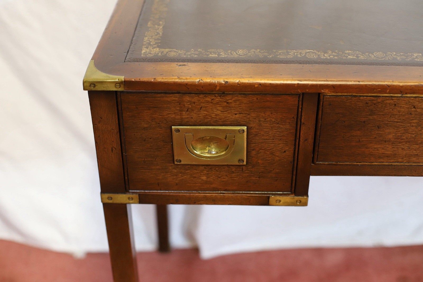 photo vintage Reprodux Bevan Funnell Lovely Military Campaign Style Writing Desk