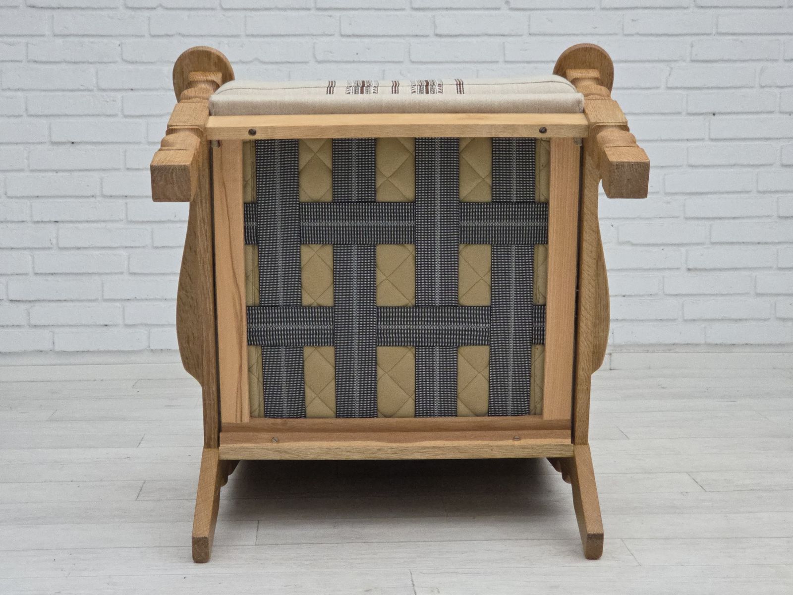 photo furniture 1970s, Danish Armchair, Furniture Wool, Solid Oak Wood.