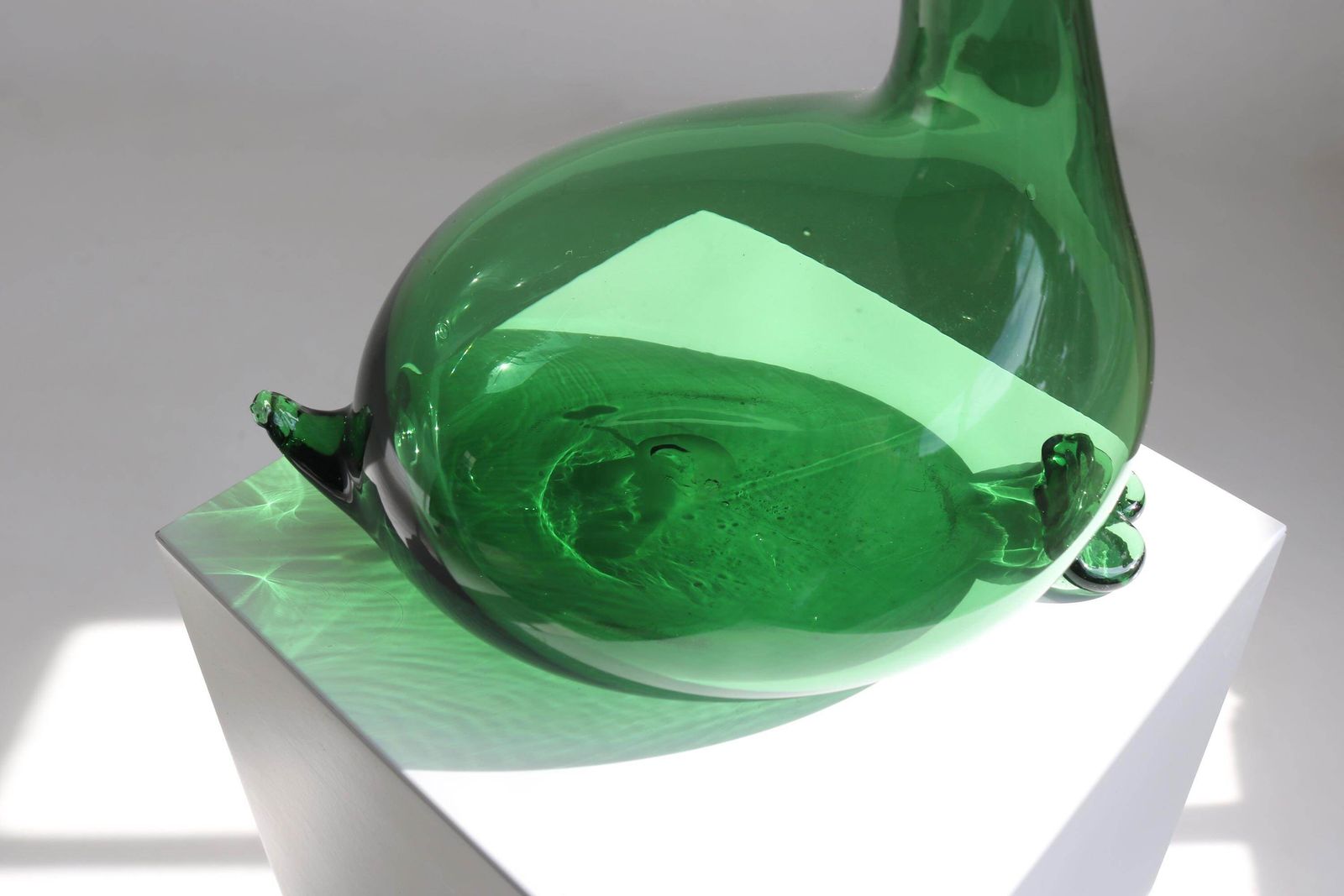 A Collectible Mid Century Italian Empoli Verde Glass Duck Decanter – Handblown Art Glass photo Home Decor