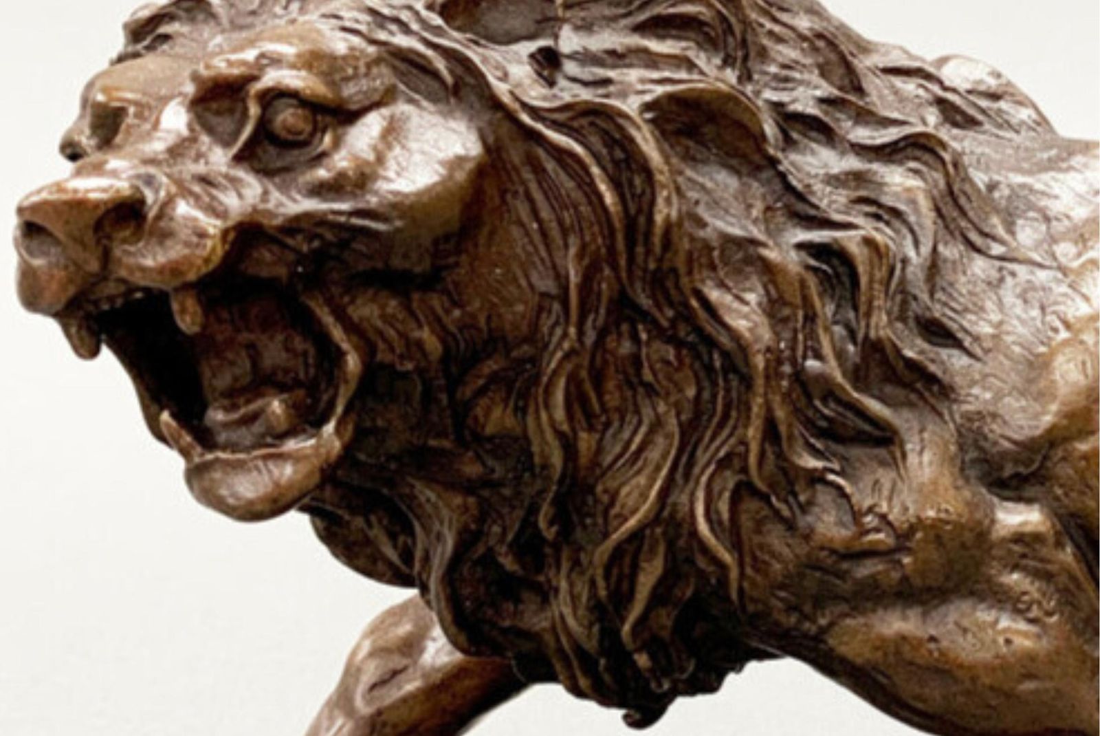 Antique Bronze Lion Sculpture 19th Century Brown Patinated Roaring Lion Statue photo Art