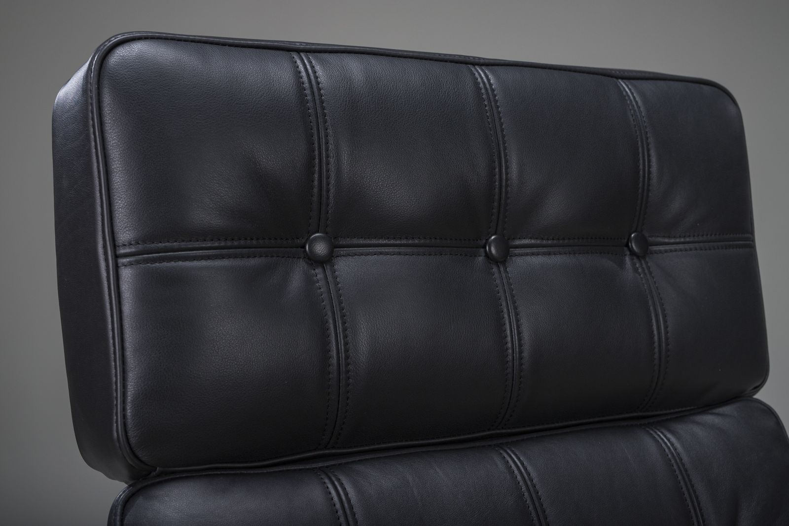 Armchair With Model Fd 164 Frame By Arne Vodders And Model 118 Armrests By Grete Jalks In Teak And Black Leather, Denmark, 1960s photo for sale