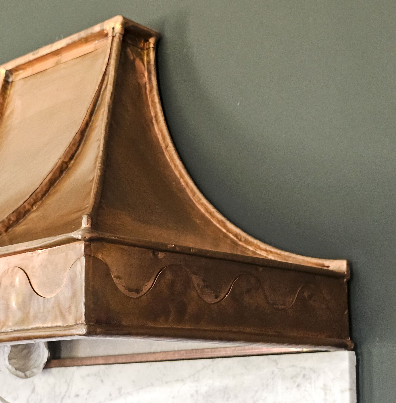 Spectacular Reclaimed Large Handmade Copper Range Kitchen Hood Canopy Extractor photo 5000.0