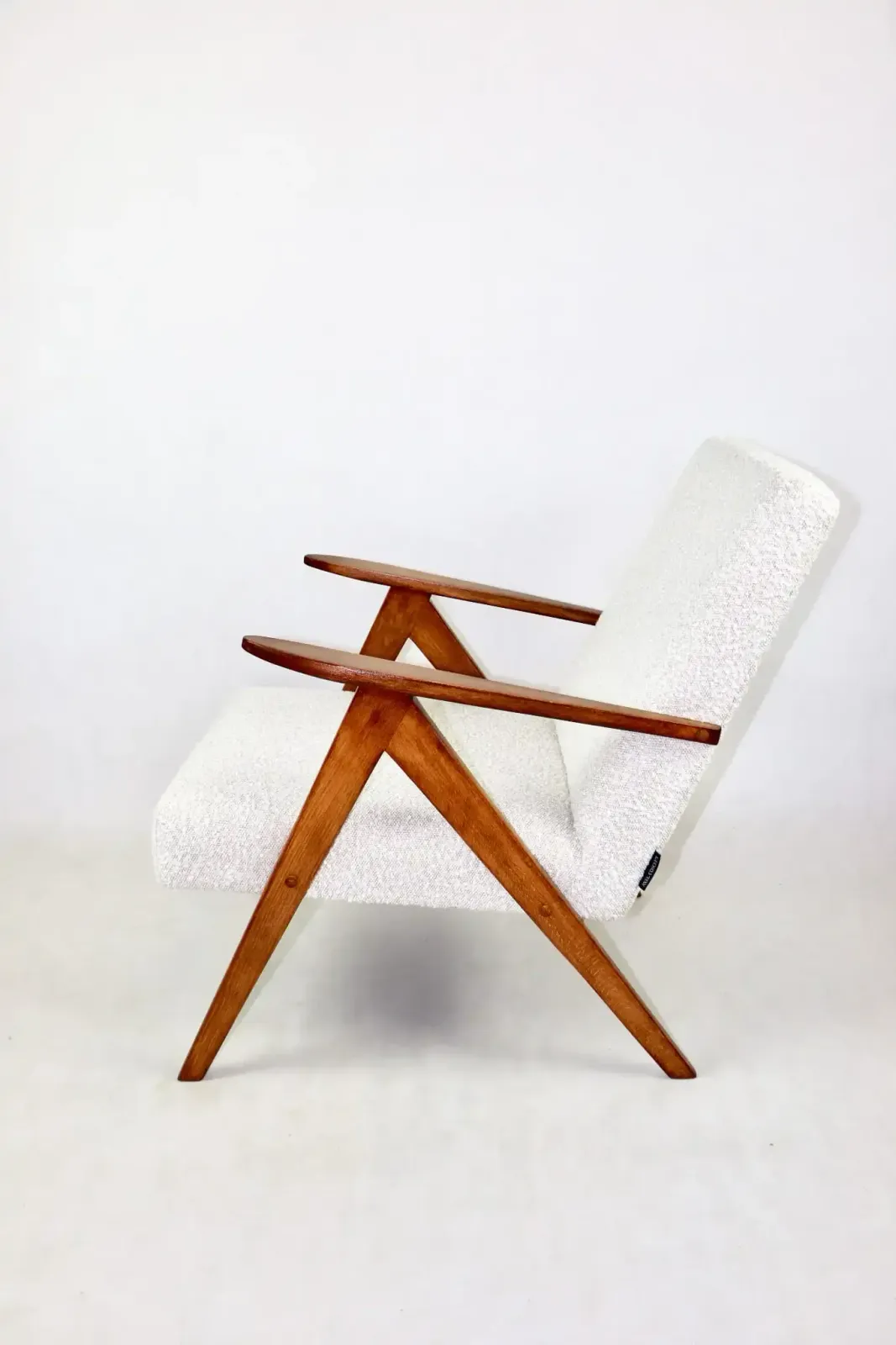 Vintage B 310 Var Armchair, White Bouclé Structure, 1970s photo Furniture