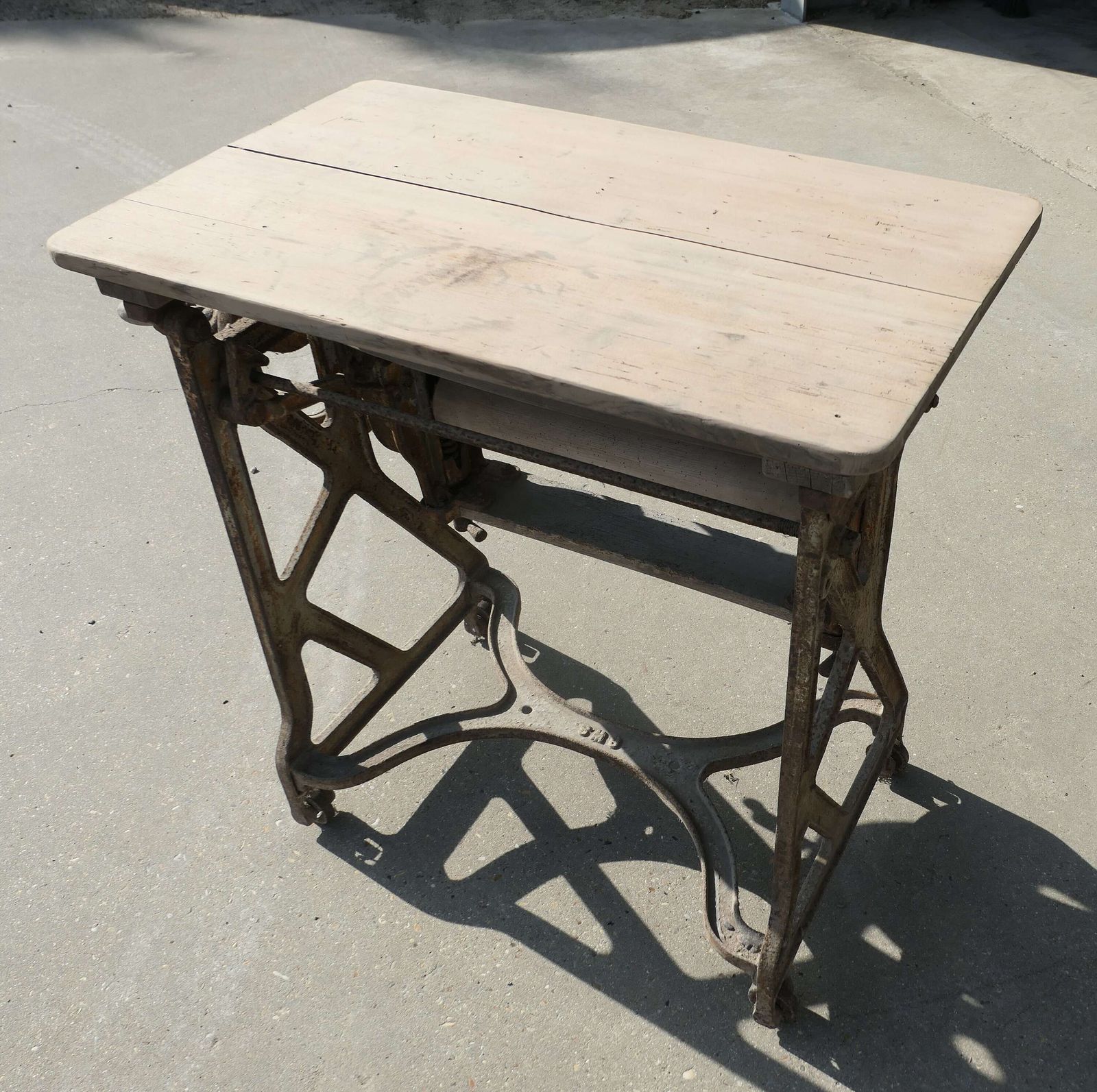 Pine Top Mangle Or Cast Iron Industrial Garden Table photo 1140.0
